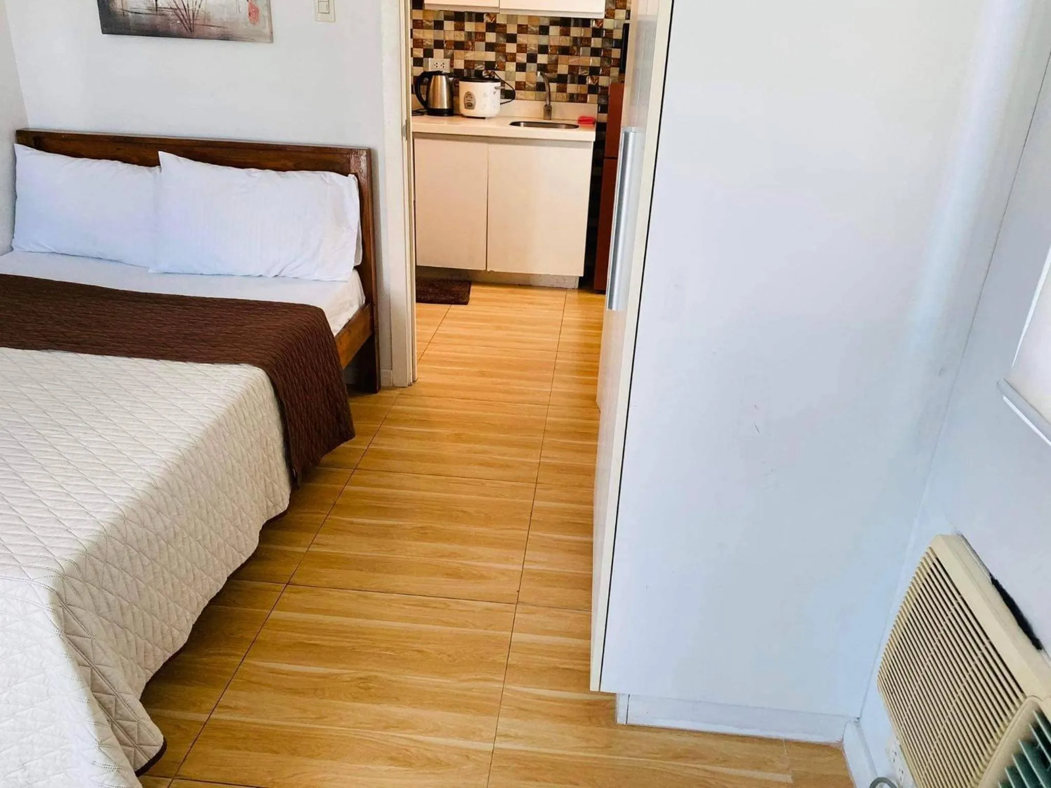 Bed in Azure C2 Balcony wifi Near Mall Airport MULTIPLE UNITS