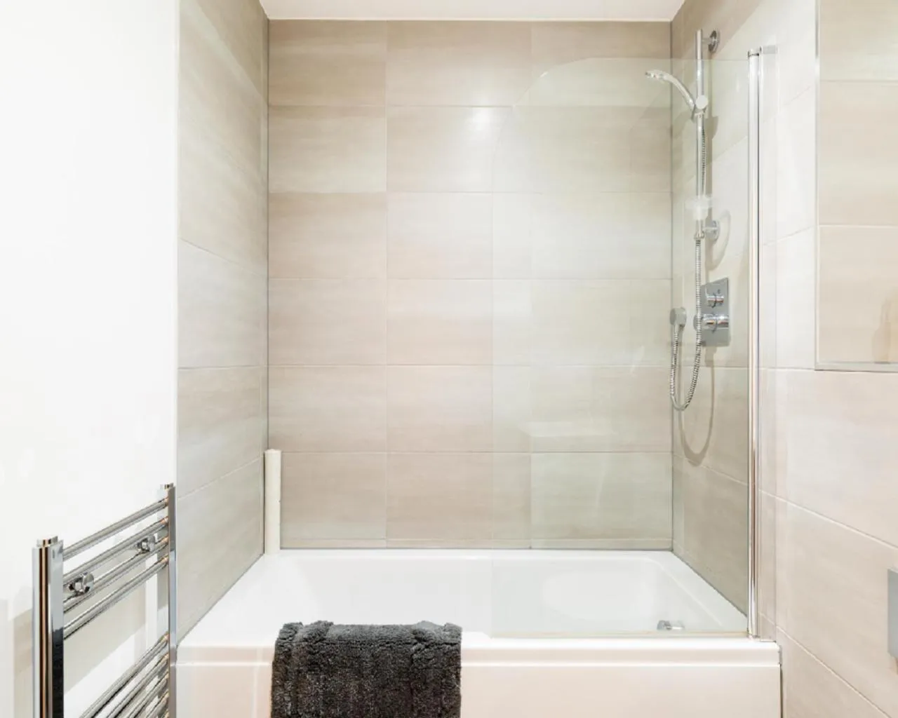 Bathroom in KCS Luxury Apartment - Broad Street Birmingham