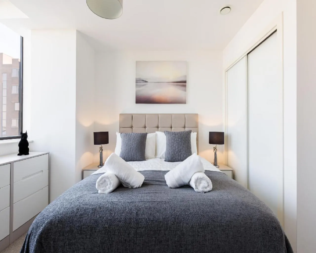 Bedroom, Bed in KCS Luxury Apartment - Broad Street Birmingham