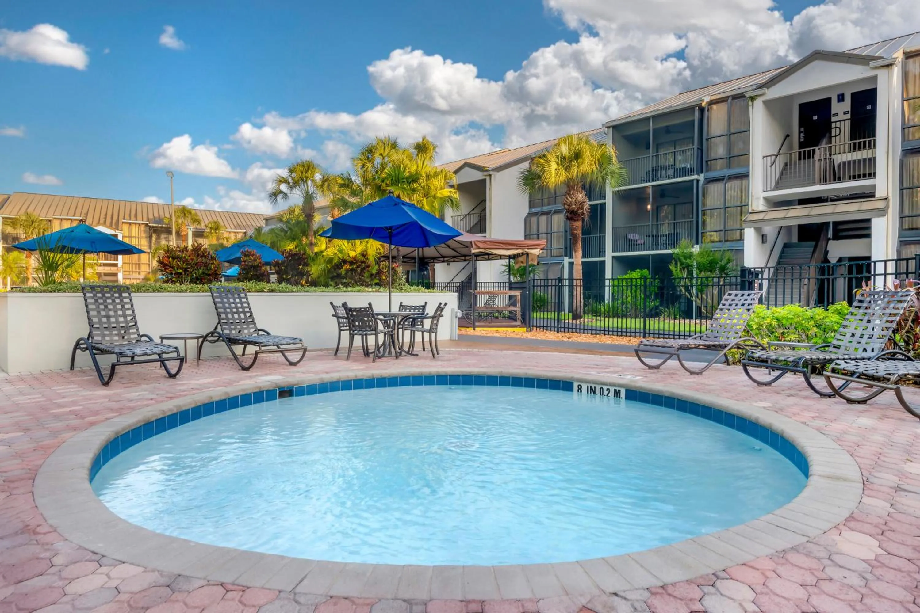 Swimming pool in Parkway International Resort