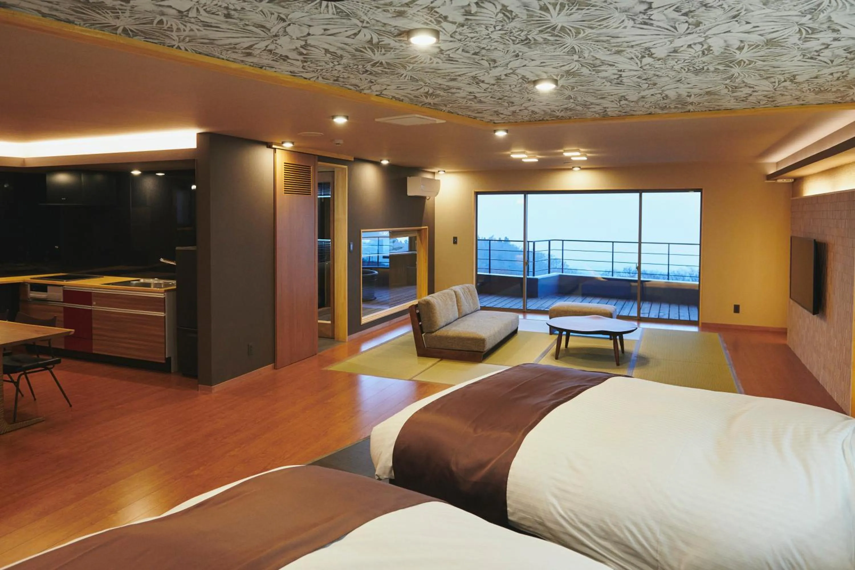 Bed in ITADAKI Daisen 大山参道ホテル頂