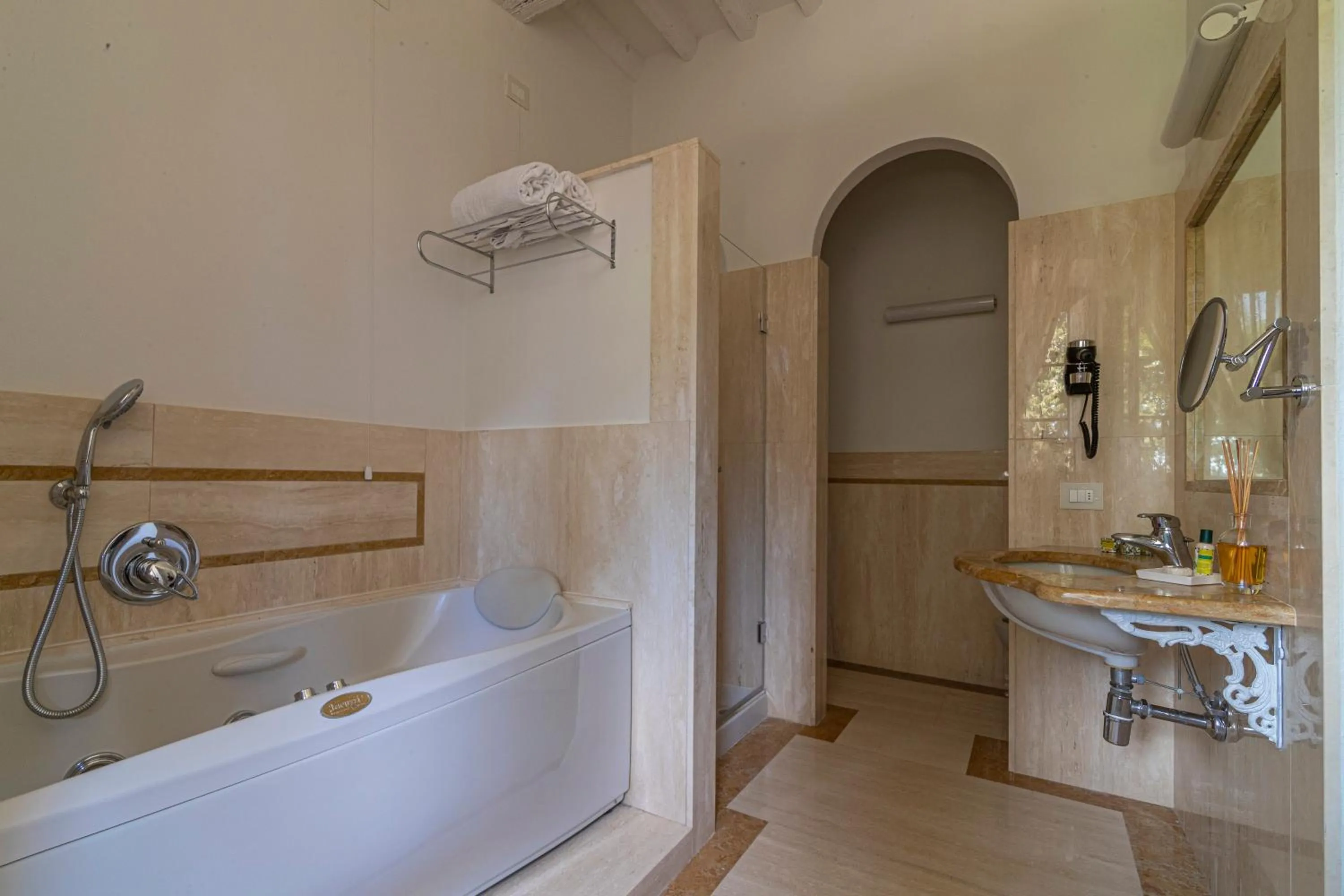 Bathroom in Tenuta Di Sticciano