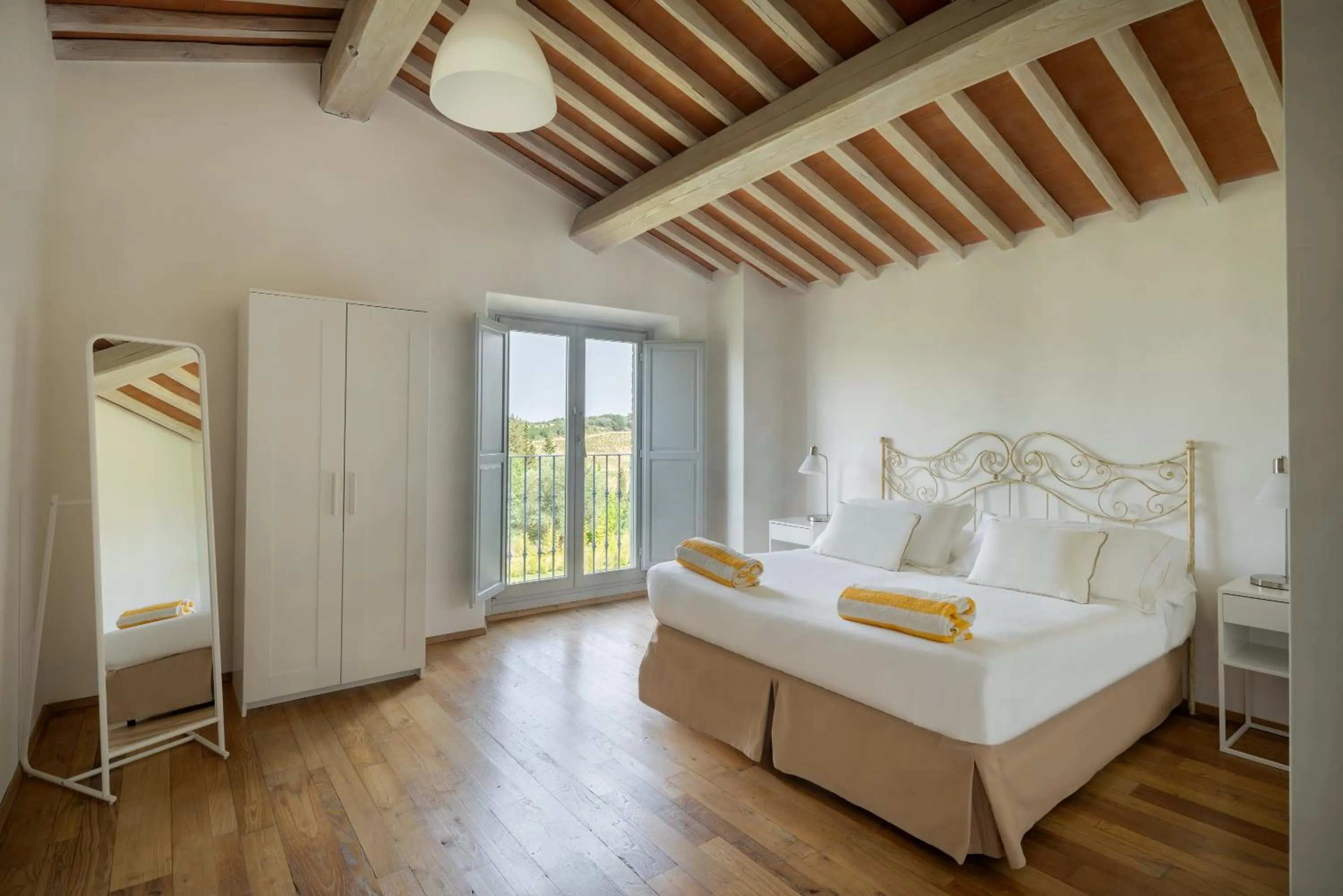 Bed in Tenuta Di Sticciano