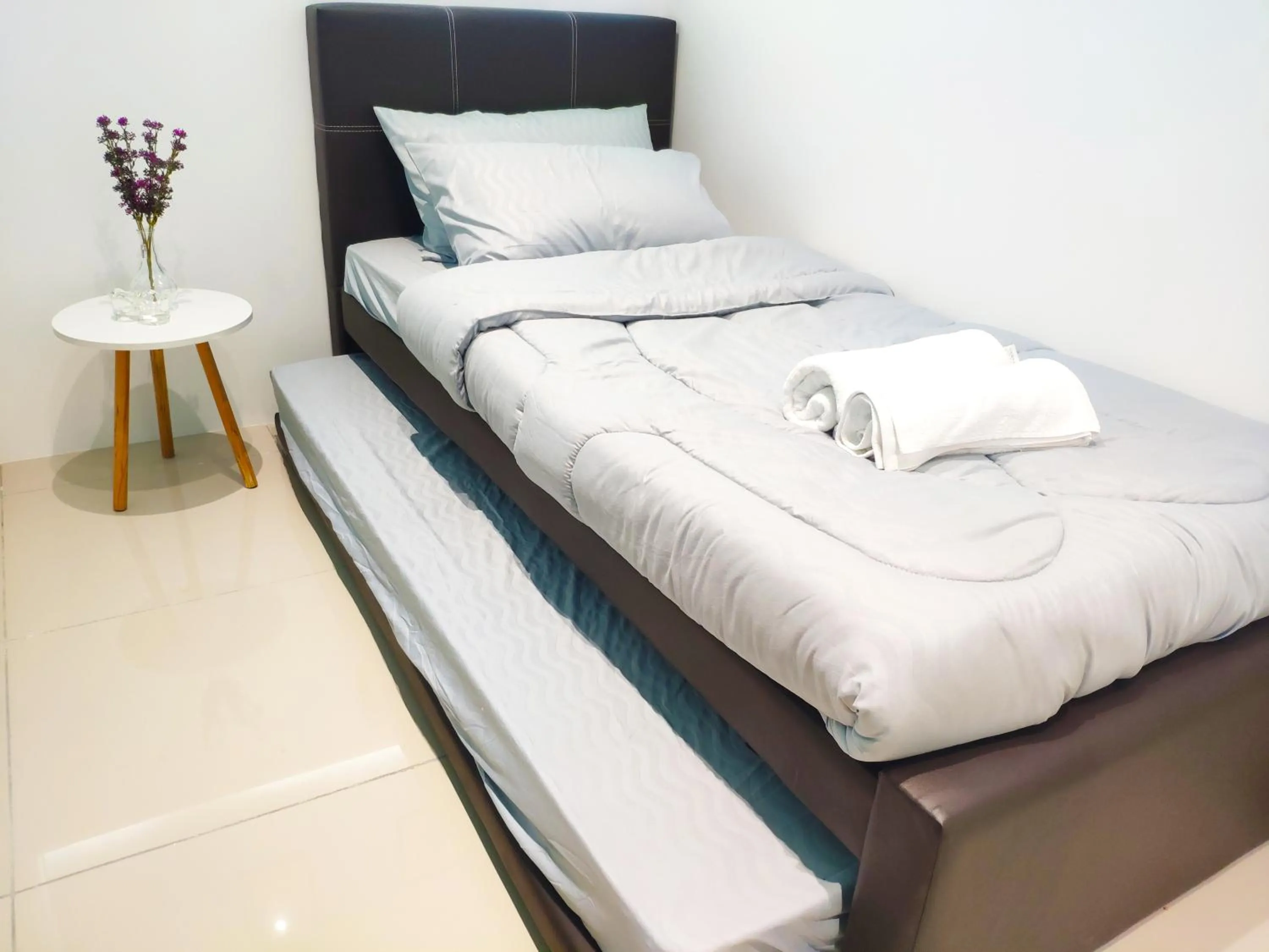 Bedroom, Bed in 5-Star Apartment + Infinity Pool, 4 pax, 1 min to Jaya One