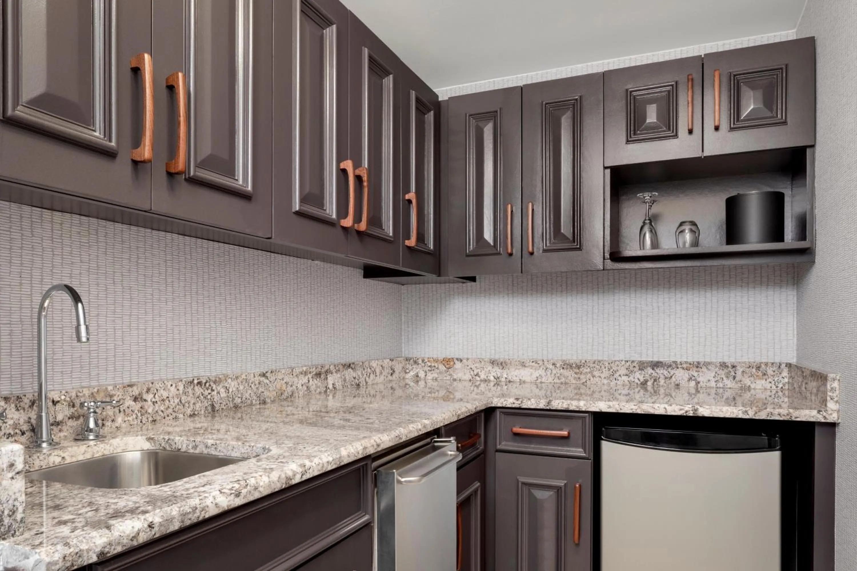 Kitchen or kitchenette in Le Meridien Washington, DC, The Madison