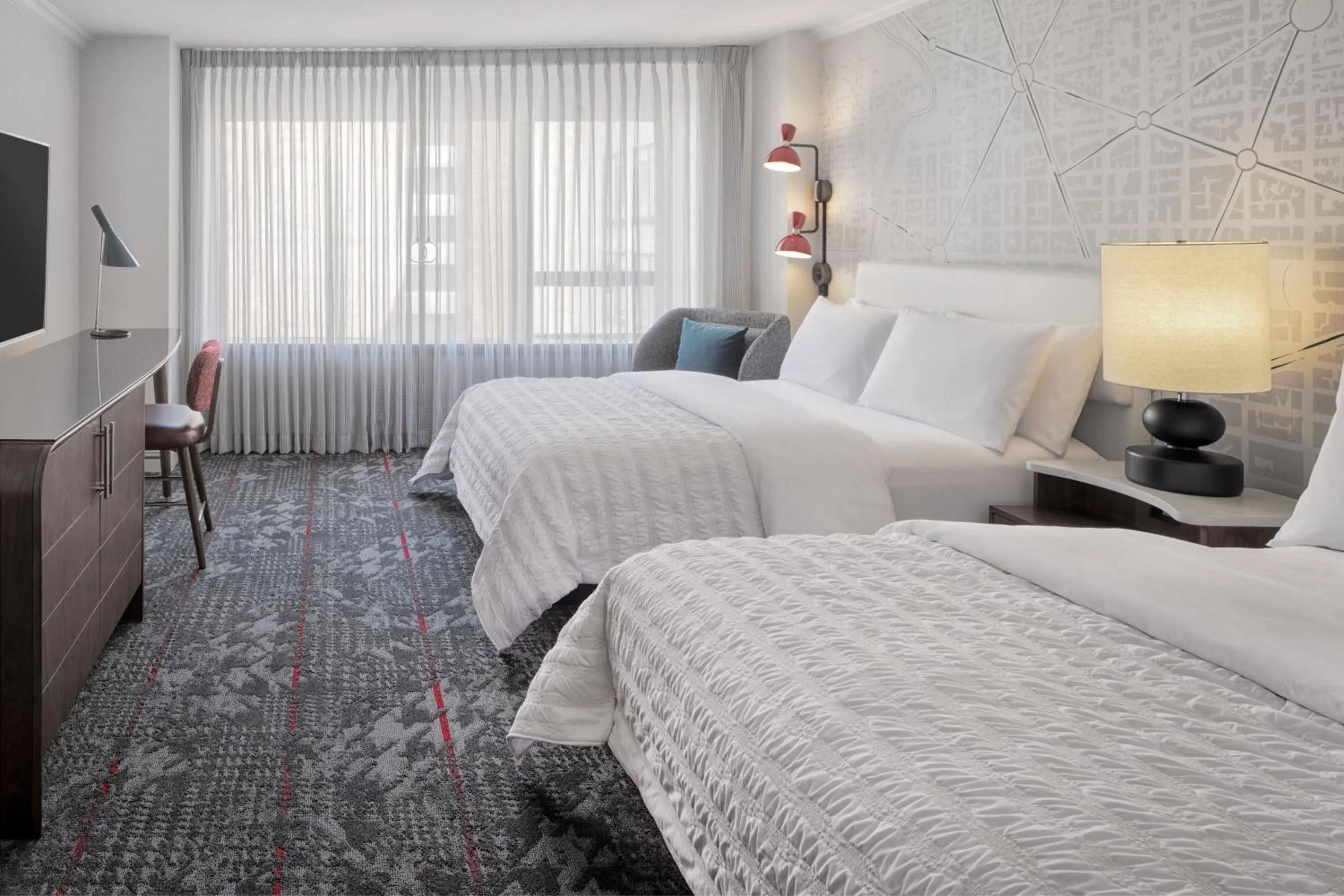 Photo of the whole room, Bed in Le Meridien Washington, DC, The Madison