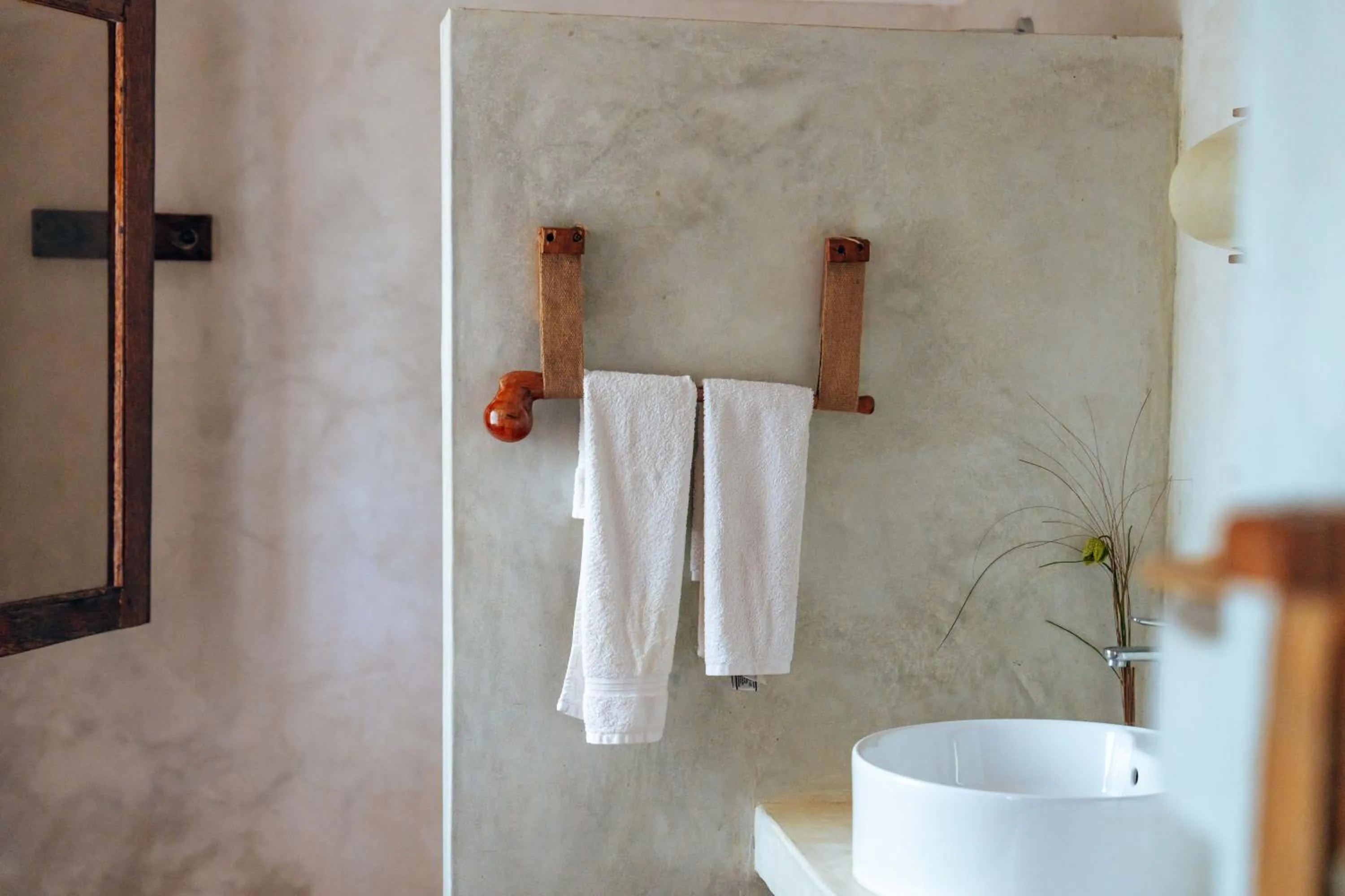 Shower in Hekaya Zanzibar