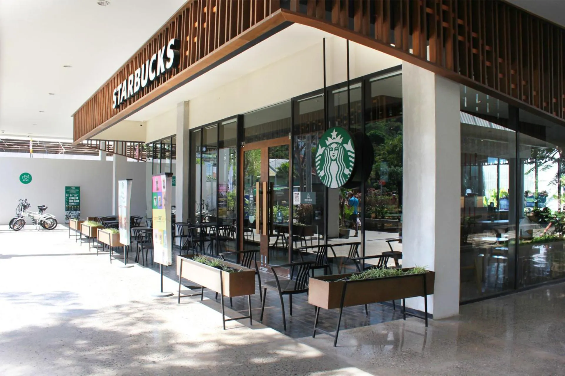 Restaurant/places to eat in Meruorah Komodo Labuan Bajo