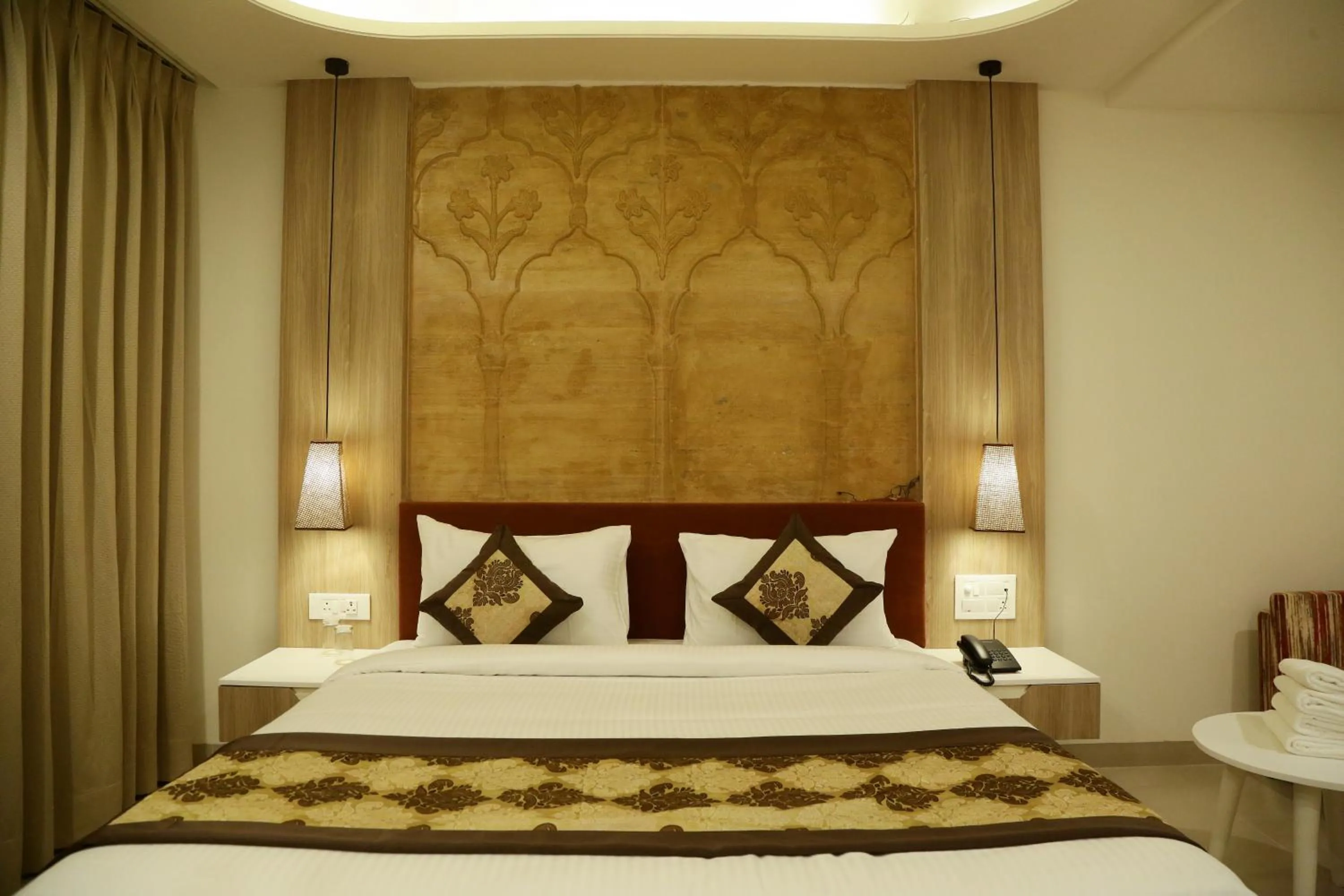 Photo of the whole room in Hotel Ratangarh Palace