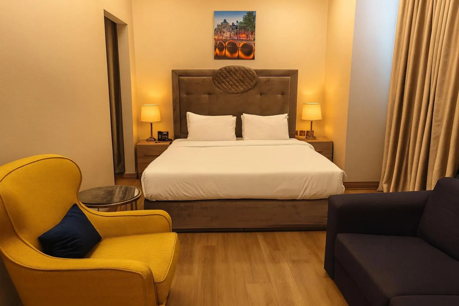 Photo of the whole room, Bed in Saraya Palace Hotel