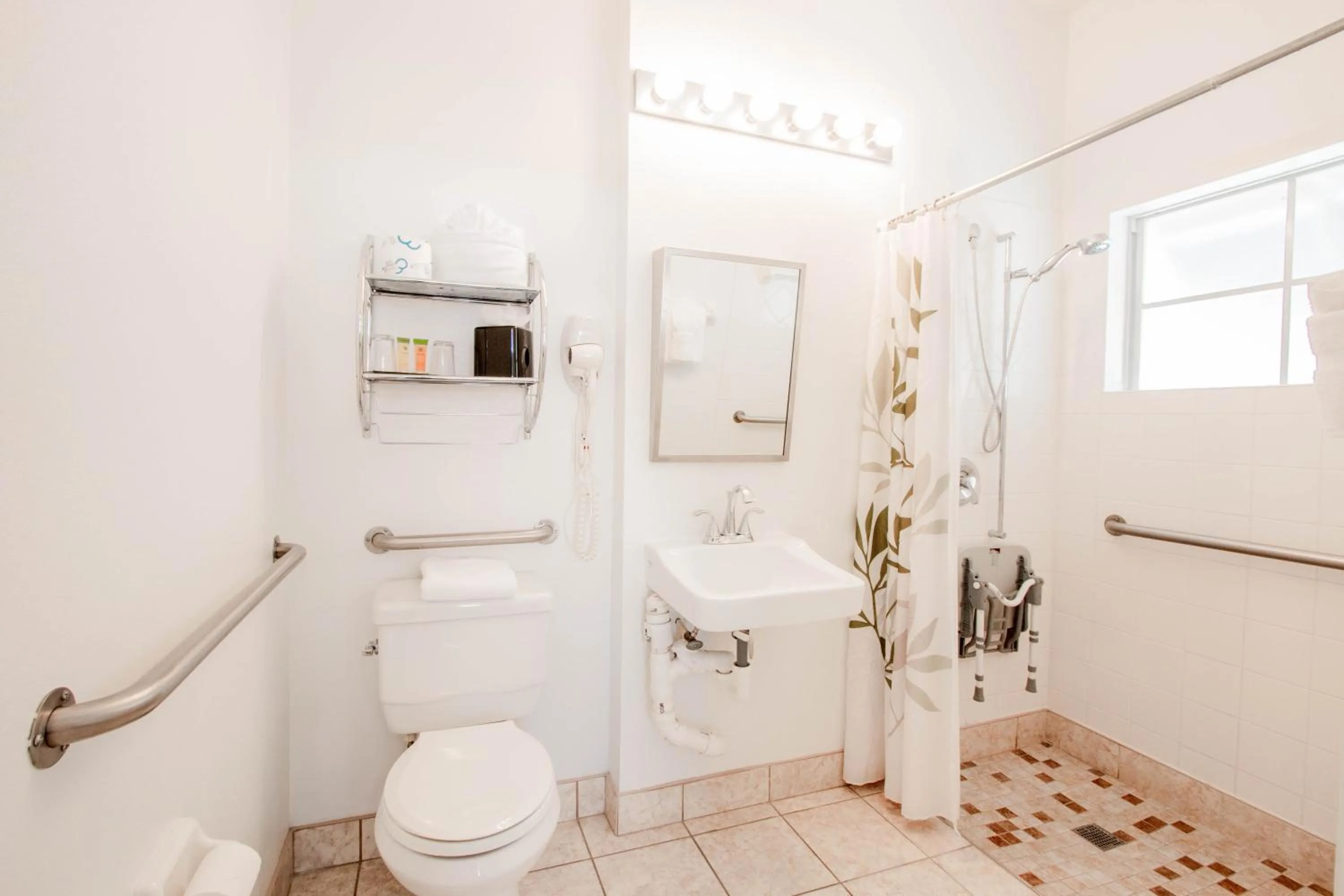 Bathroom in Berkley Lake Townhomes
