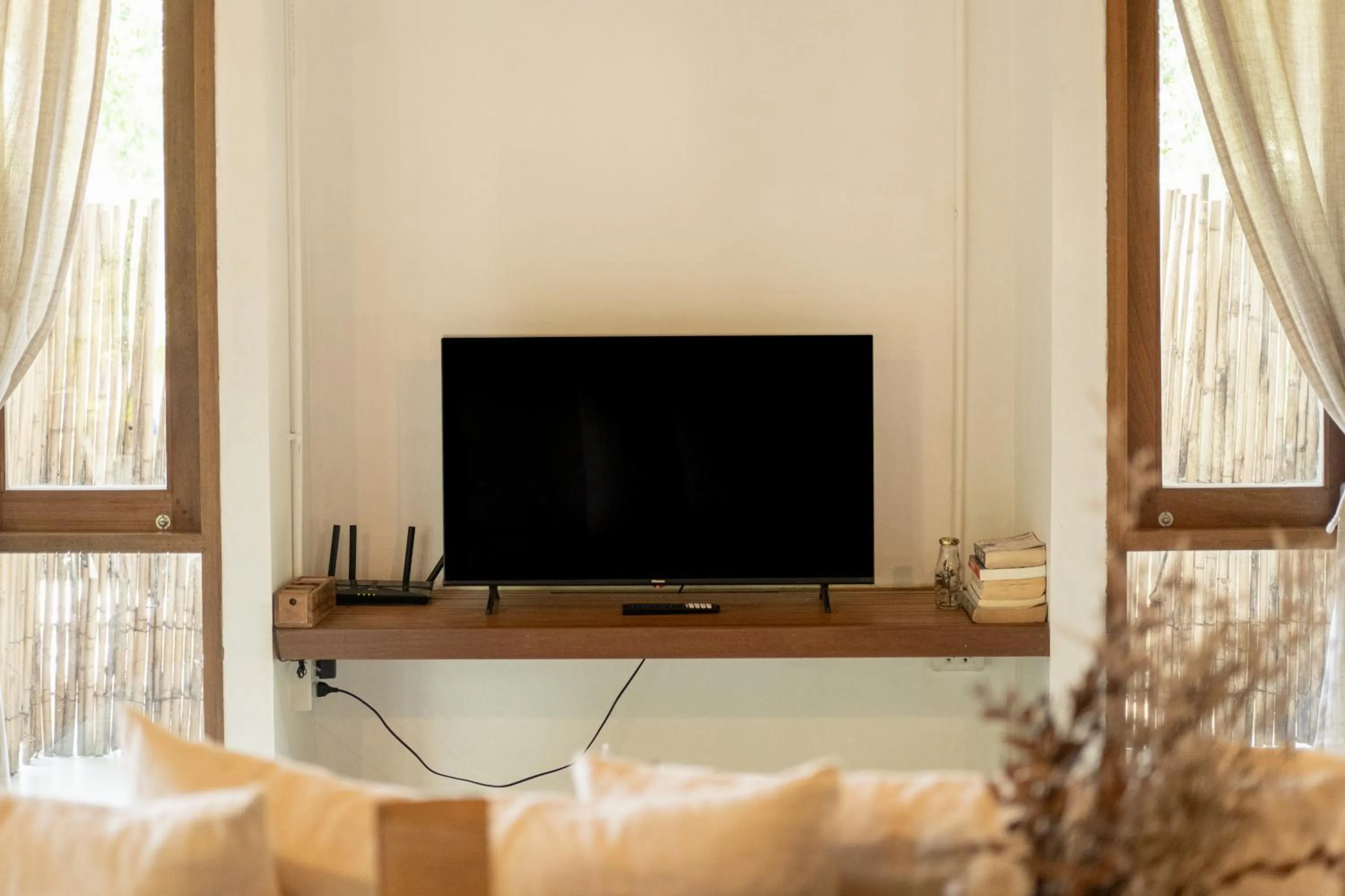 TV and multimedia in Big Tree Boutique Hotel