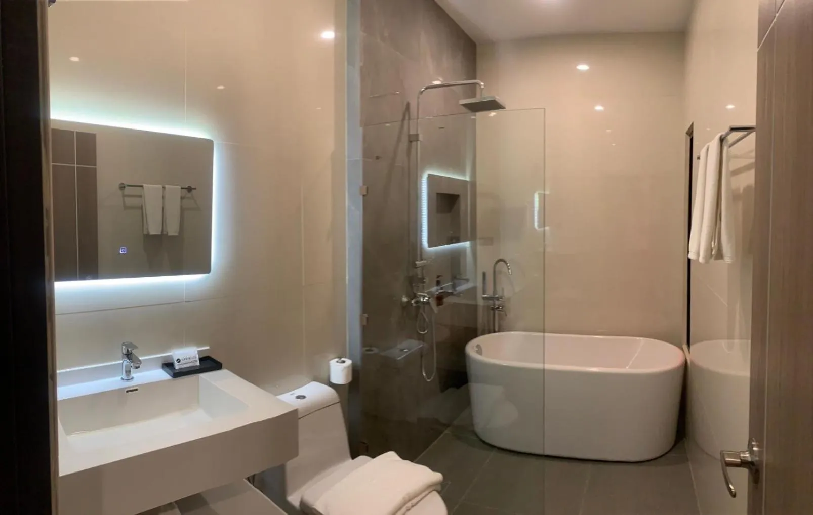 Hot Tub in TOBEDzZ HOTEL