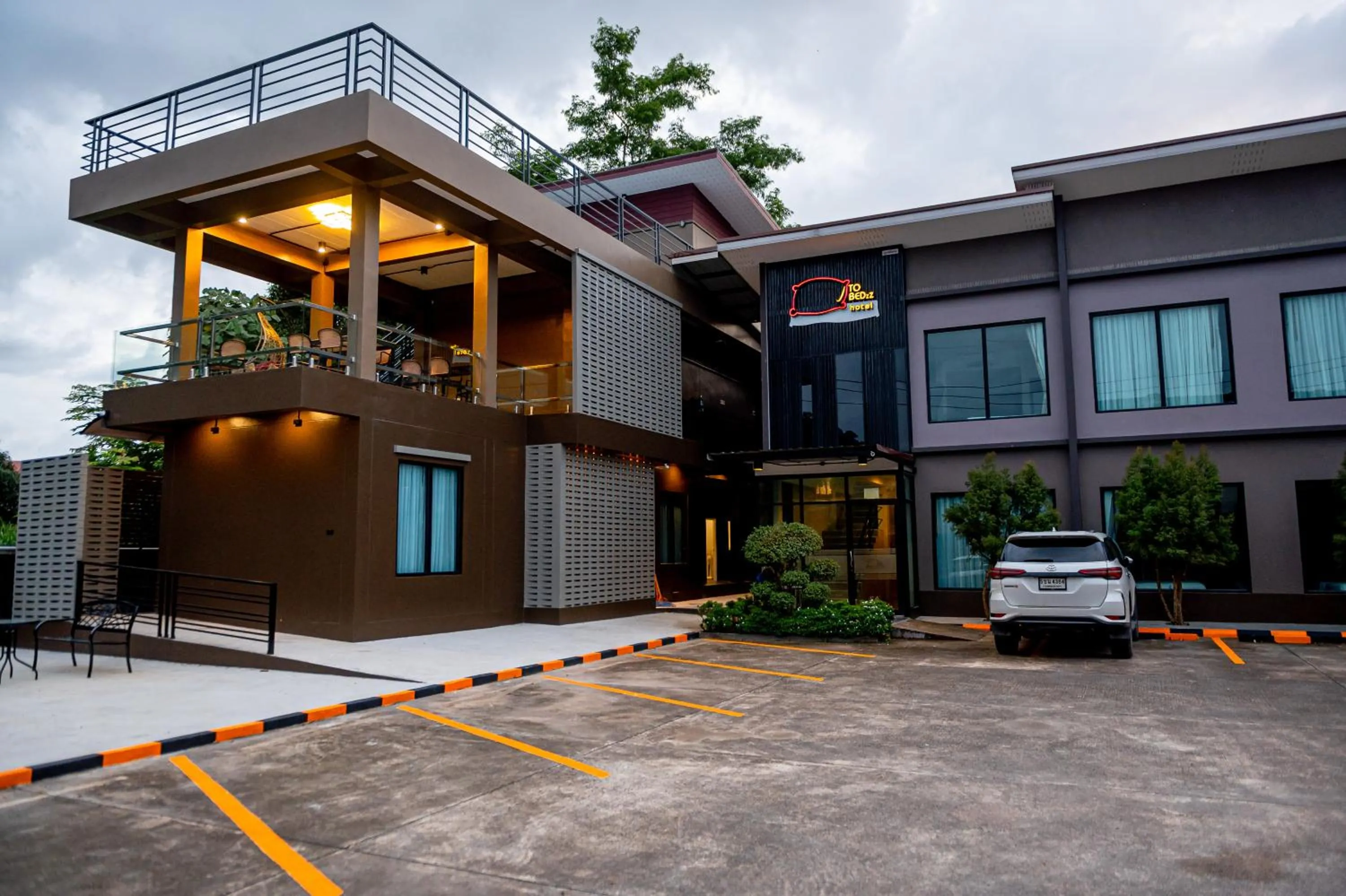 Parking in TOBEDzZ HOTEL