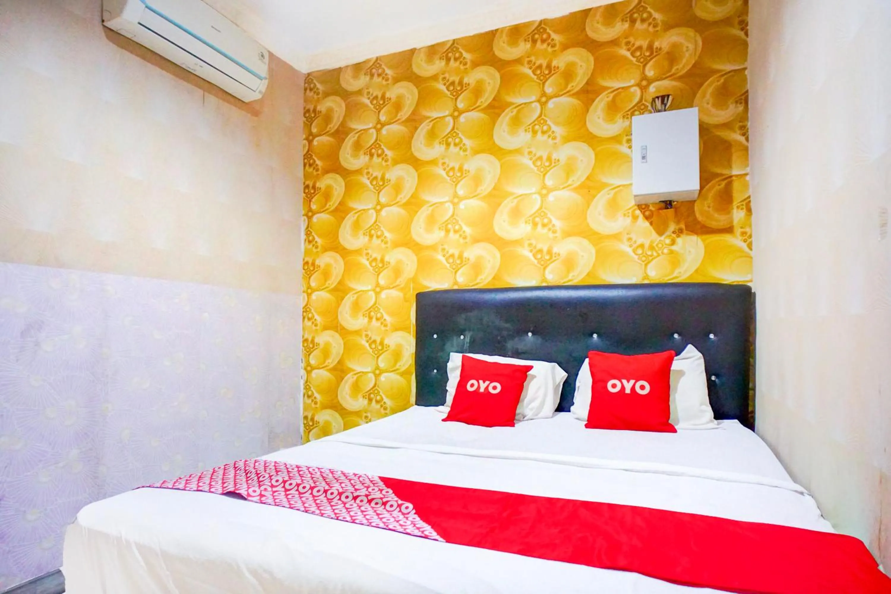 Bedroom, Bed in Hotel O Asyaffirah Near Masjid Raya Al Mashun SM Raja Medan