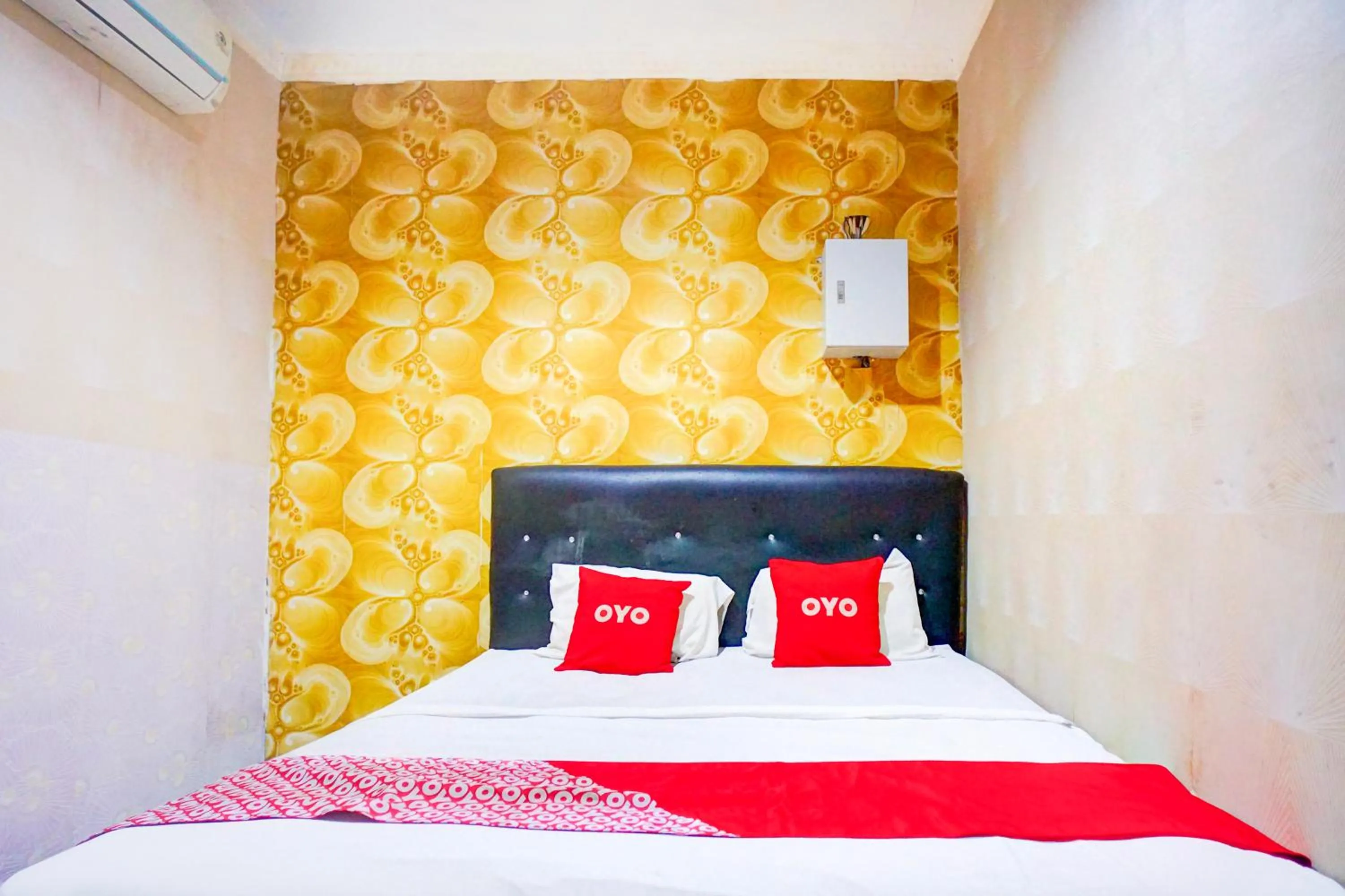 Bedroom, Bed in Hotel O Asyaffirah Near Masjid Raya Al Mashun SM Raja Medan