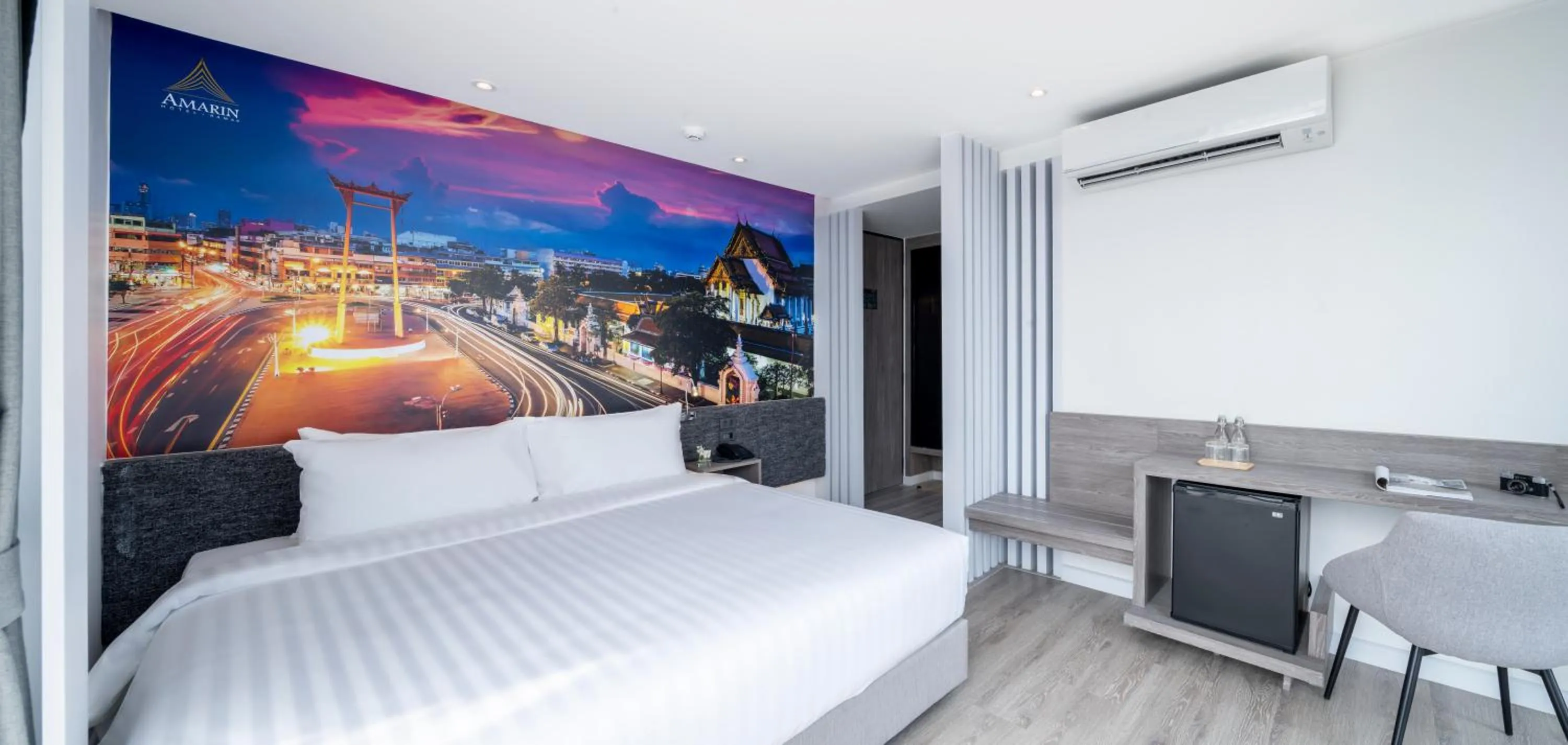 Bed in Amarin Hotel Rama 8