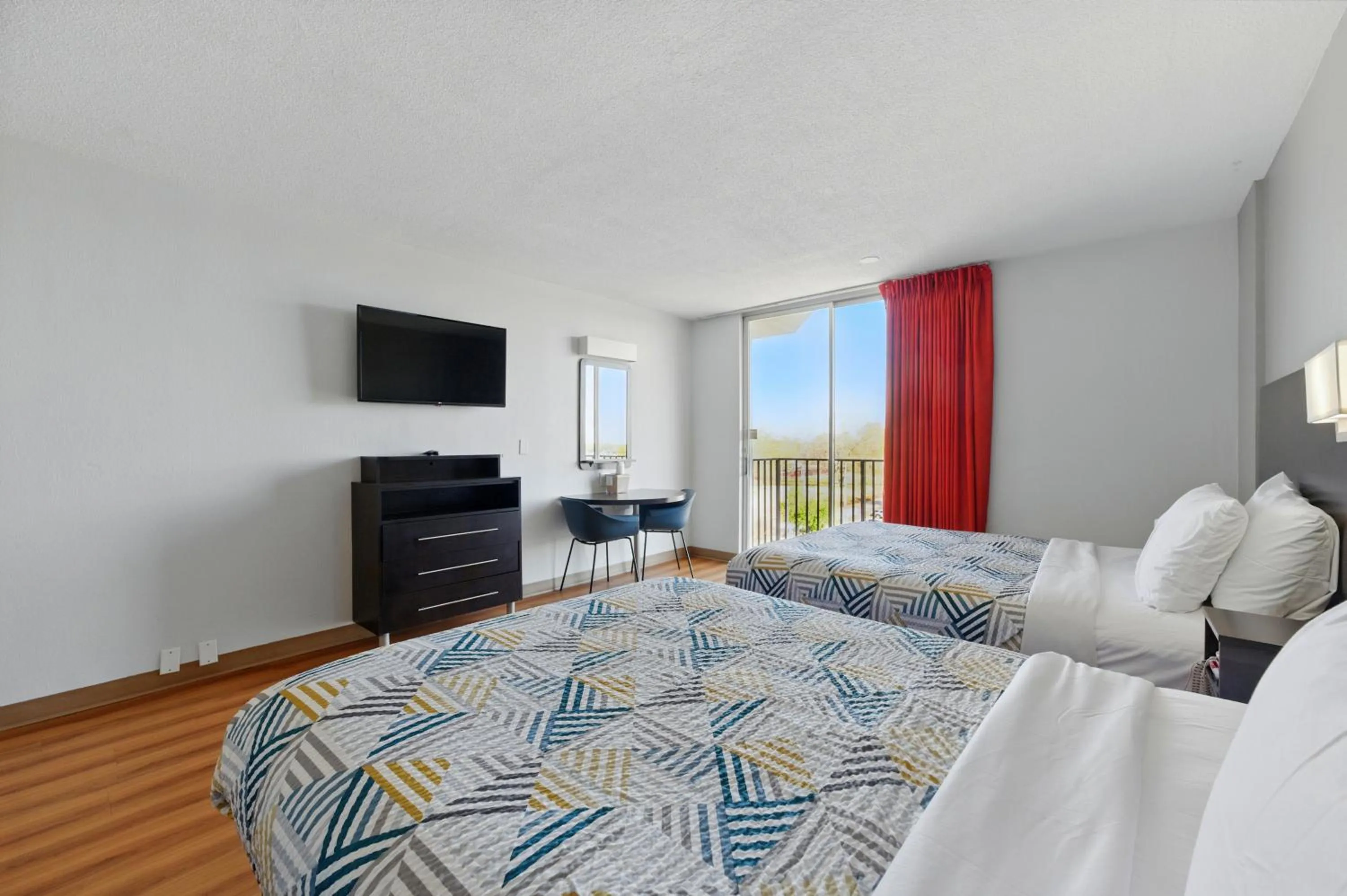 Bed in Motel 6-Atlanta, GA - Atlanta Airport