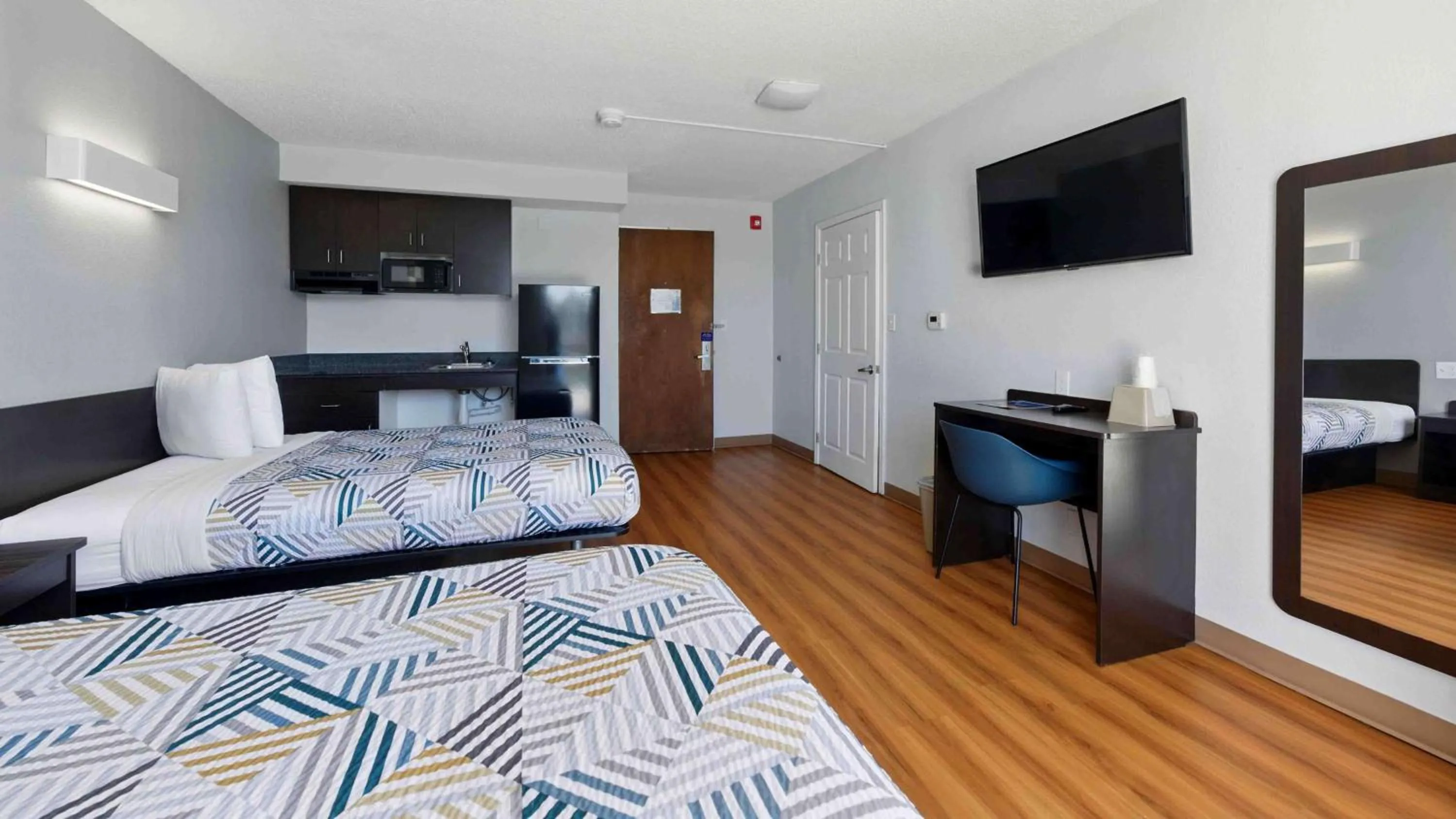 Bedroom, Bed in Motel 6-Atlanta, GA - Atlanta Airport