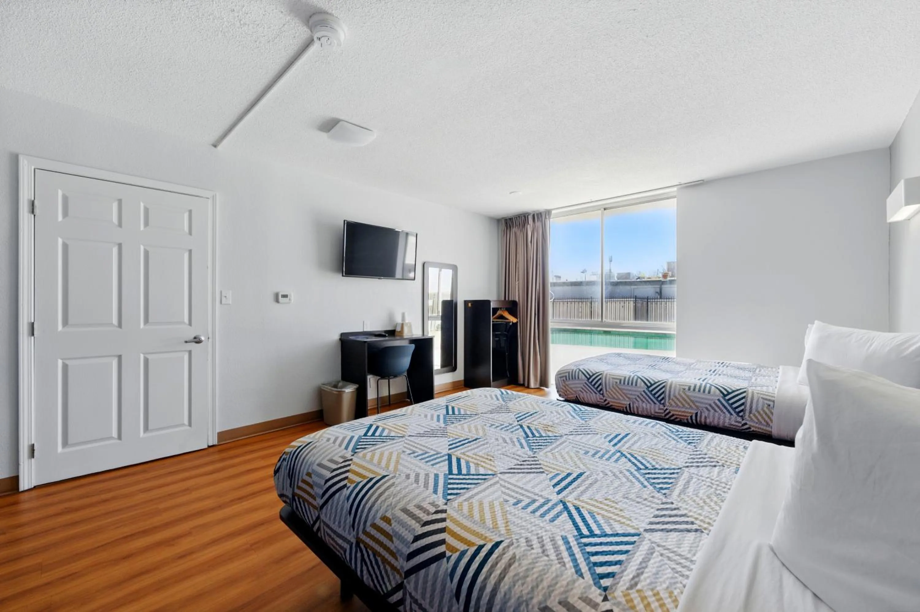 Bedroom, Bed in Motel 6-Atlanta, GA - Atlanta Airport