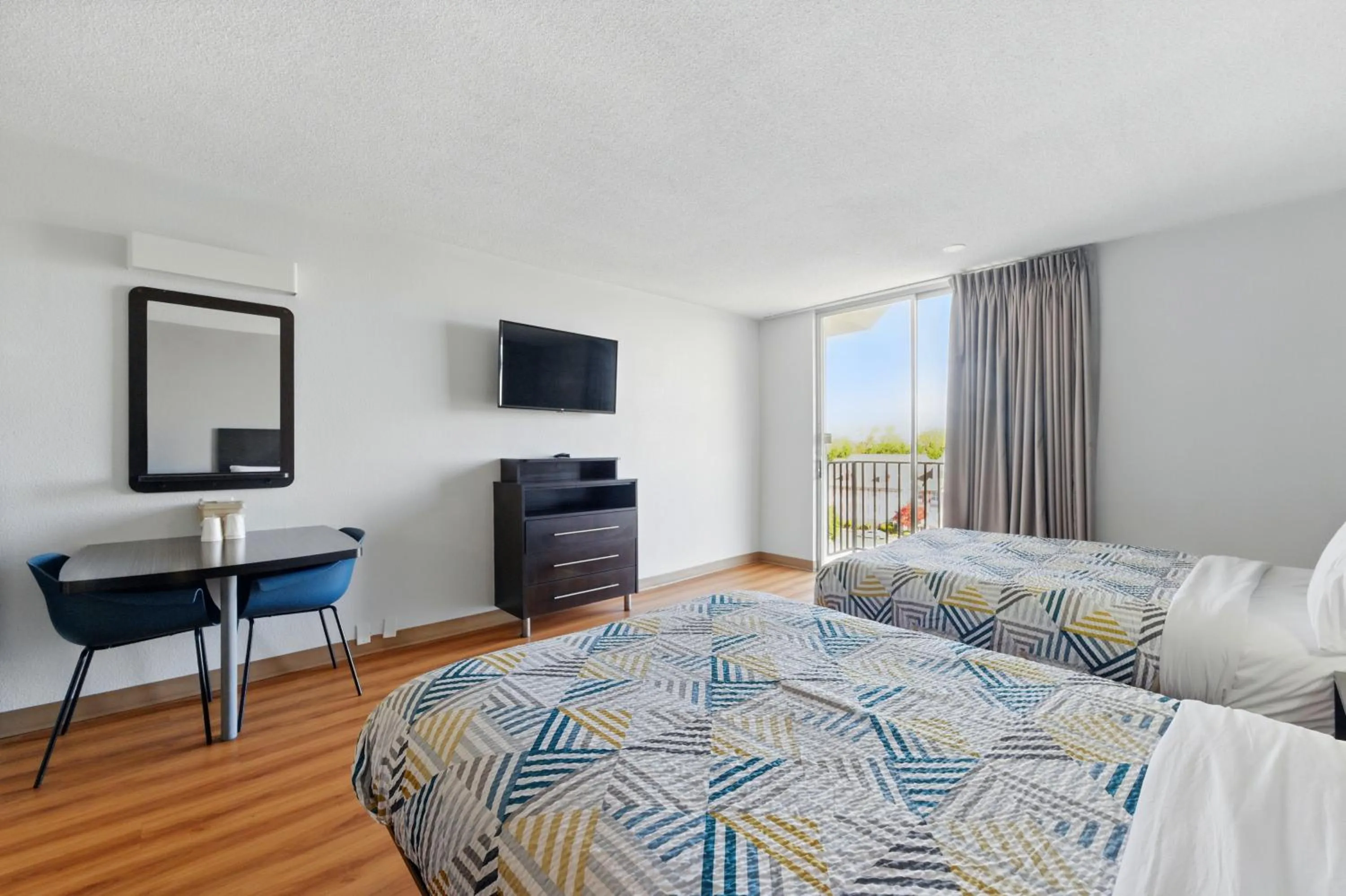 Bedroom, Bed in Motel 6-Atlanta, GA - Atlanta Airport