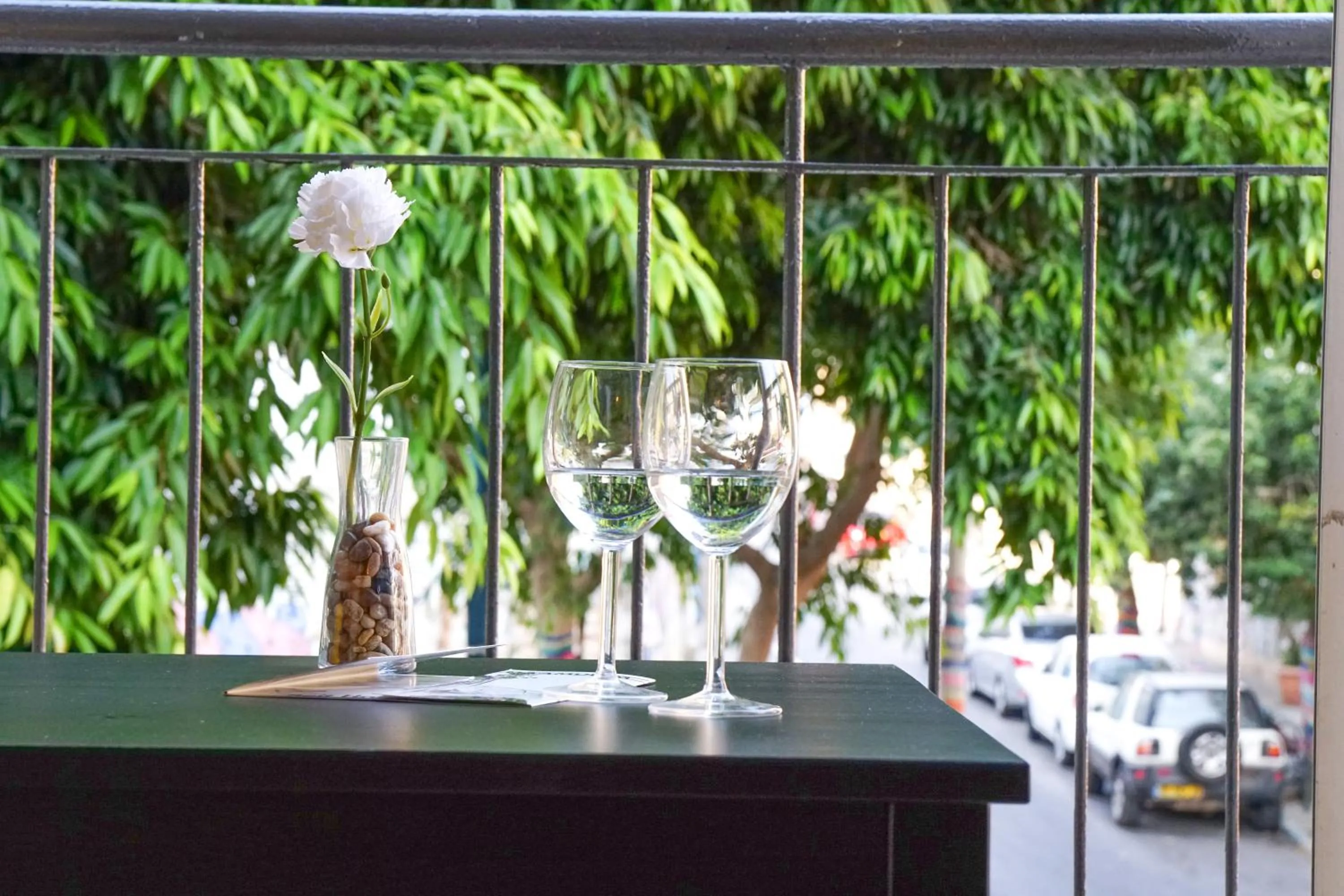 Drinks in Mayer 8 Hotel By Peraia