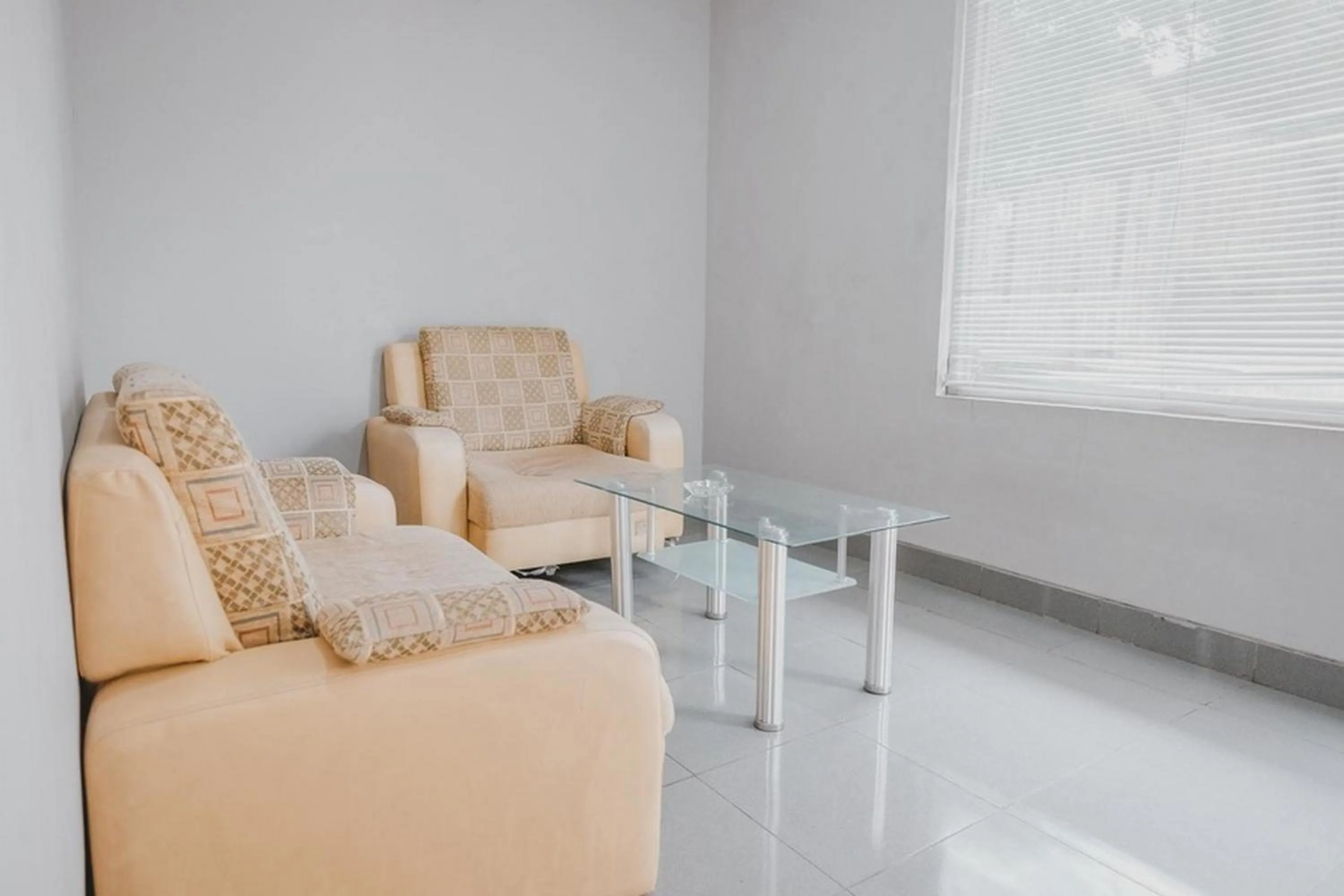 Seating area in RedDoorz Premium @ Jalan Pal 10 Jambi