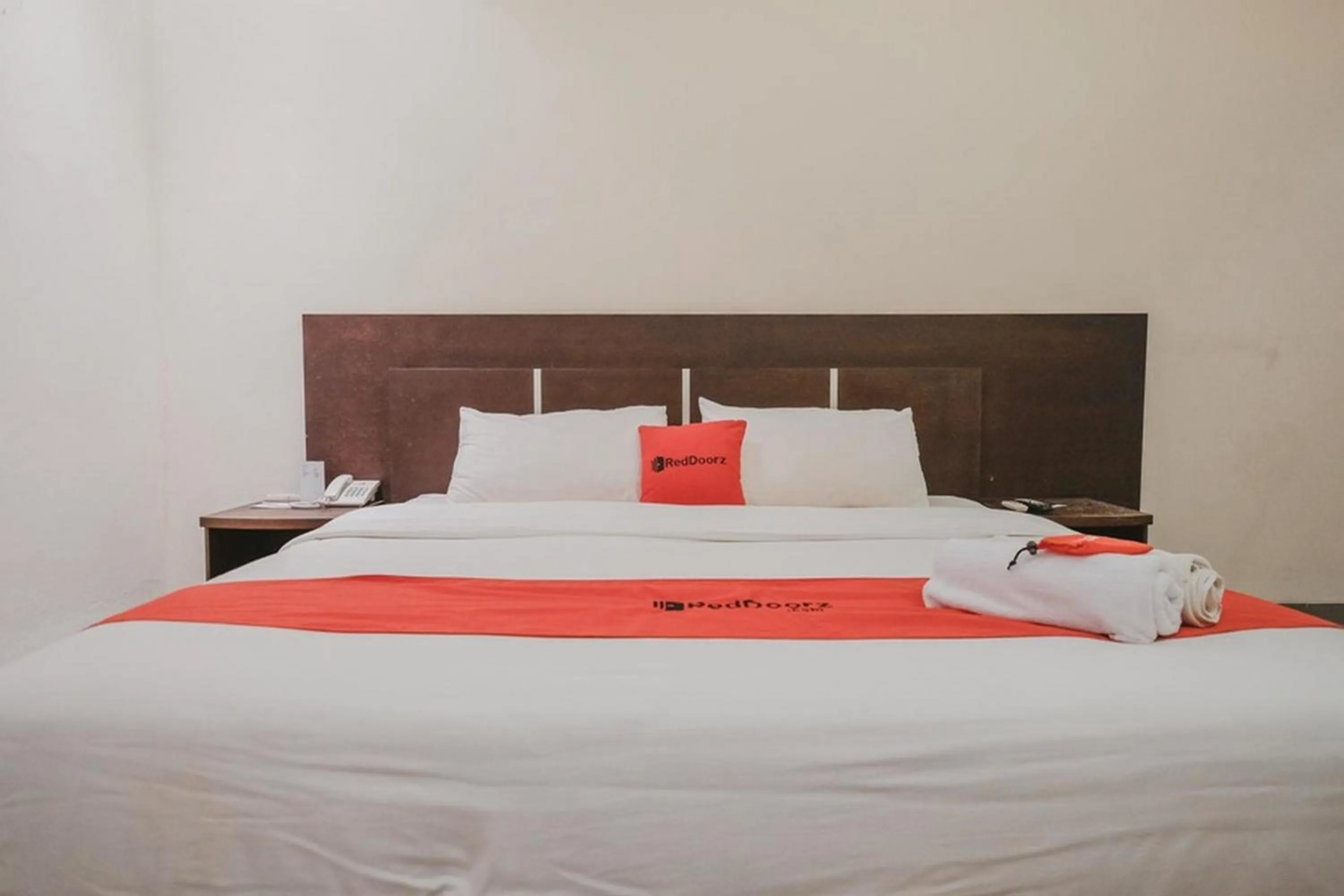 Bedroom, Bed in RedDoorz Premium @ Jalan Pal 10 Jambi