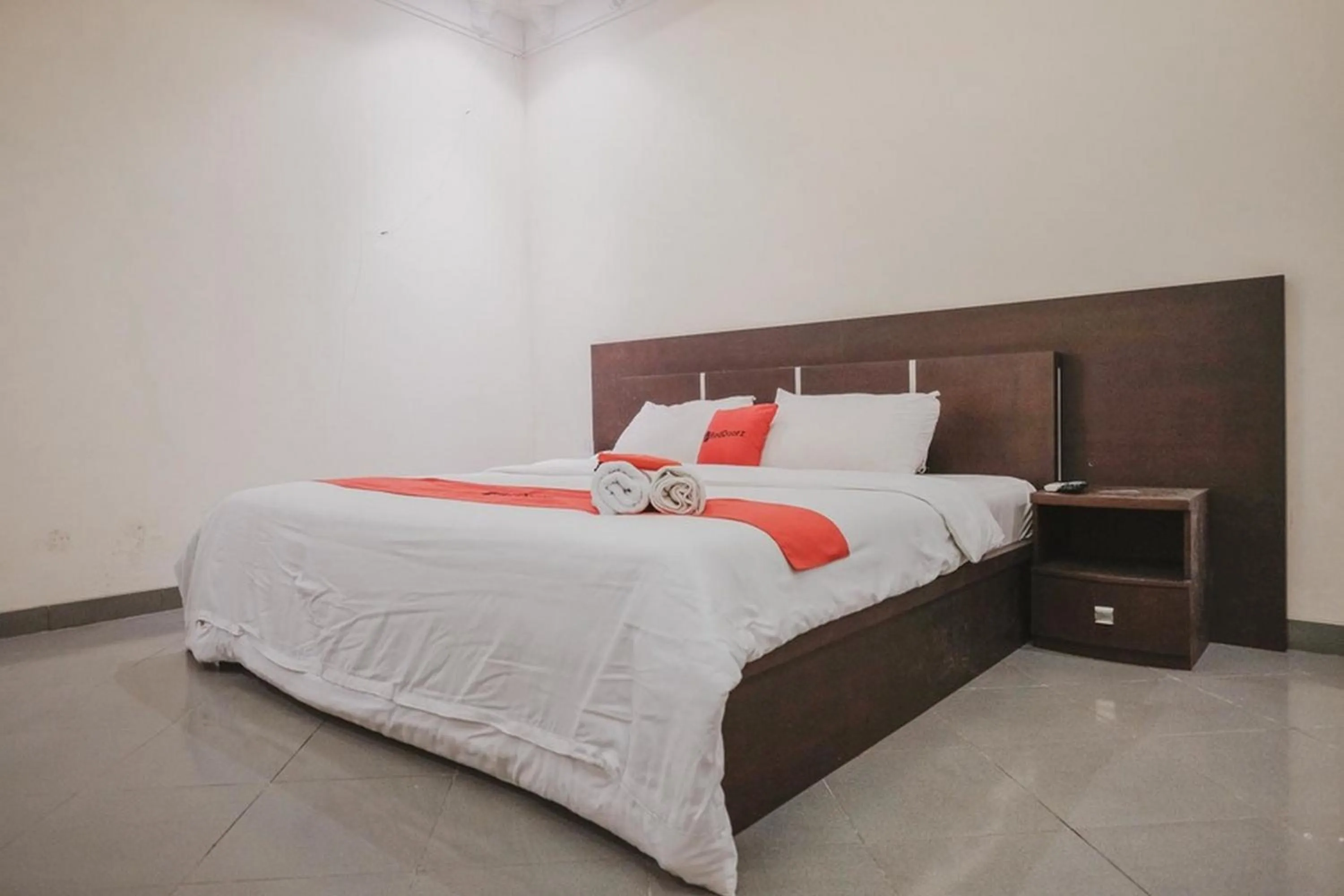 Bed in RedDoorz Premium @ Jalan Pal 10 Jambi