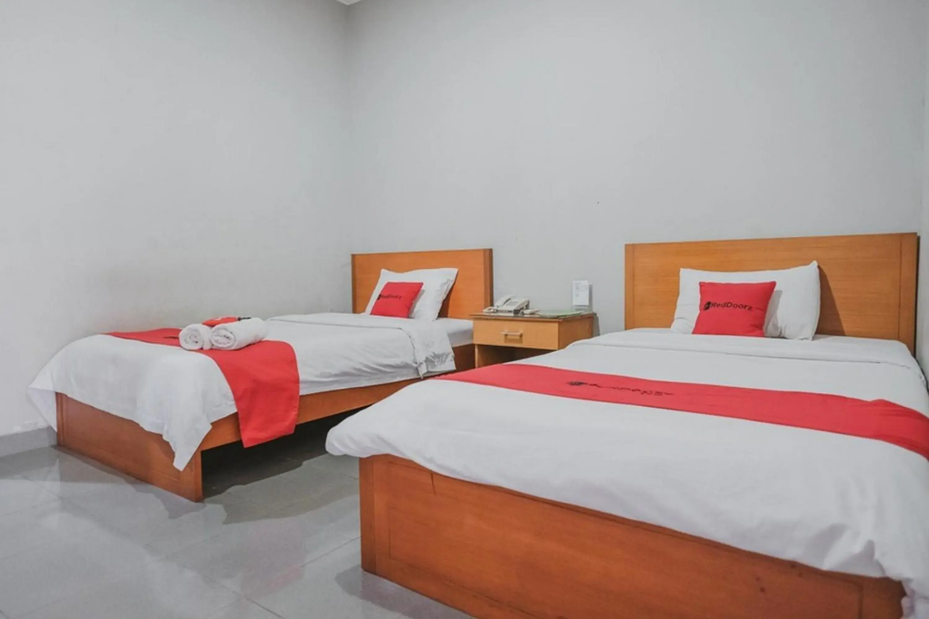 Twin Room in RedDoorz Premium @ Jalan Pal 10 Jambi Twin Room in RedDoorz Premium @ Jalan Pal 10 Jambi