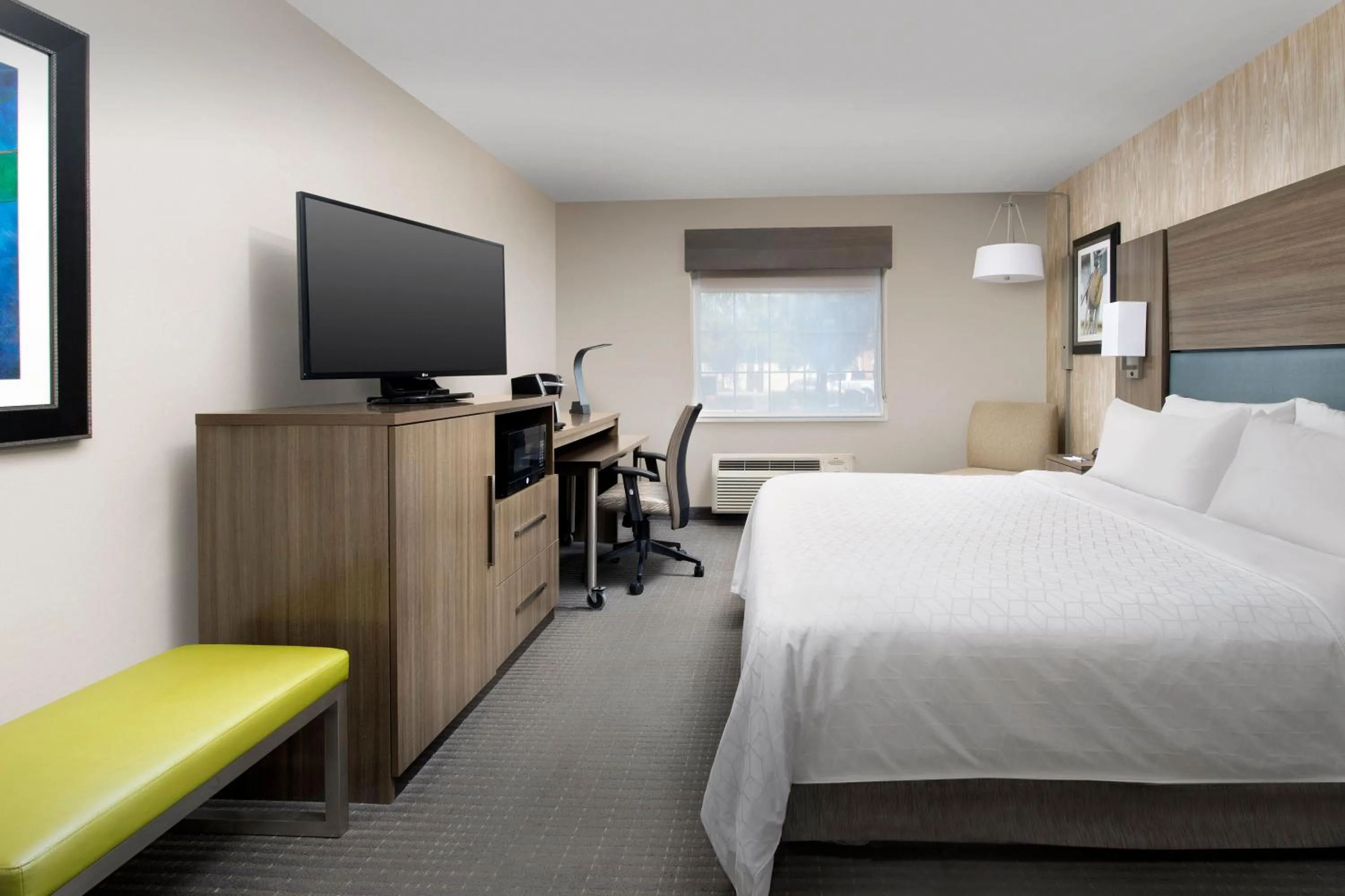 Photo of the whole room, Bed in Holiday Inn Express & Suites Annapolis by IHG