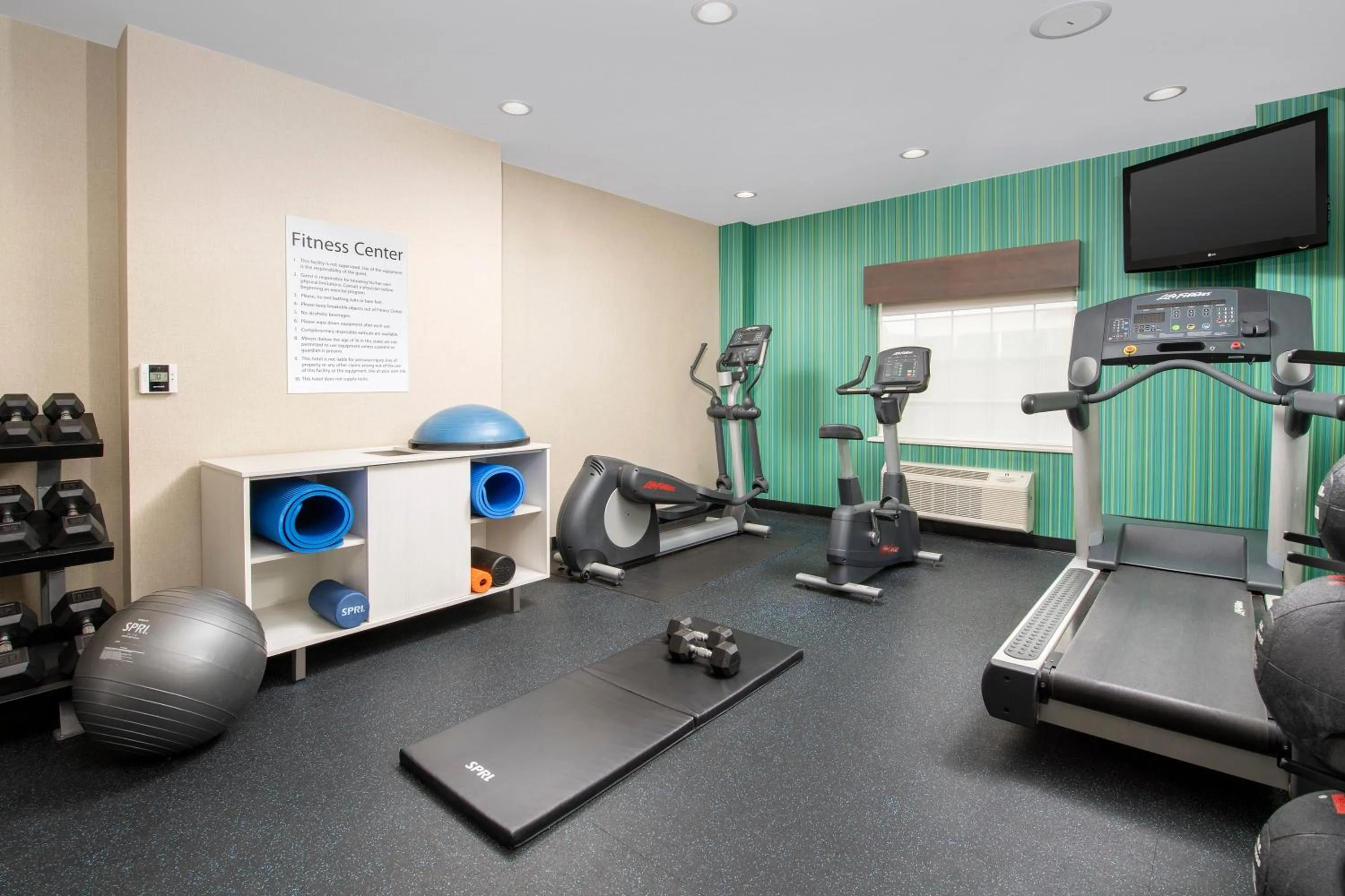 Fitness centre/facilities in Holiday Inn Express & Suites Annapolis by IHG