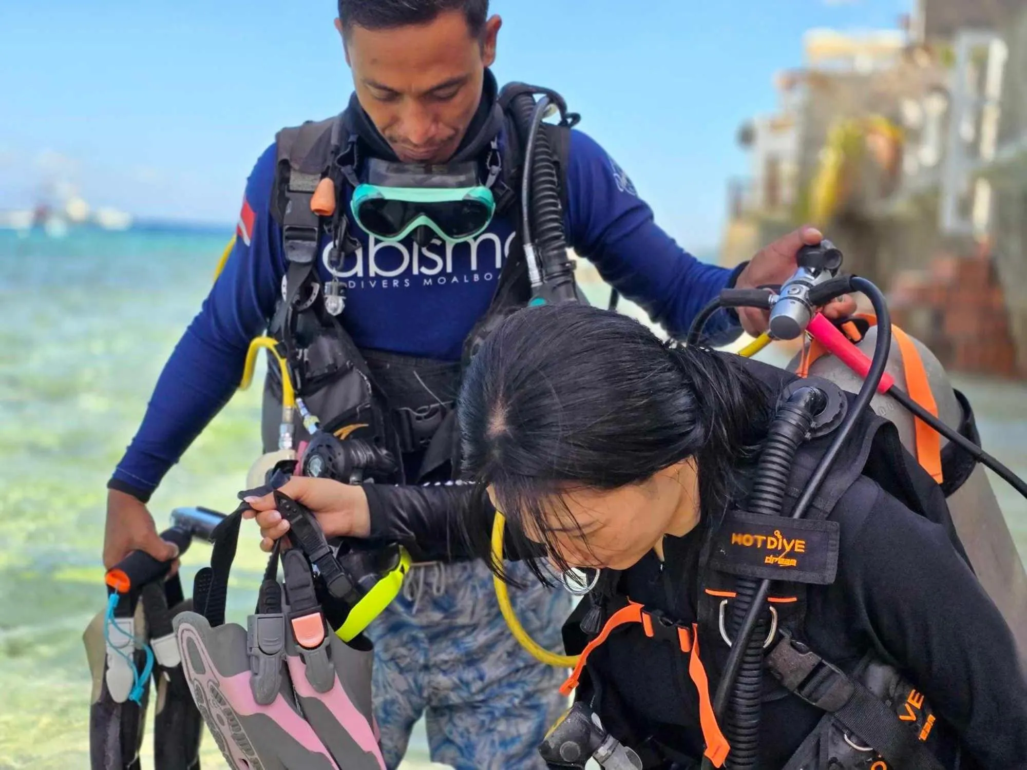 Diving in Gaja Go Dive & Inn