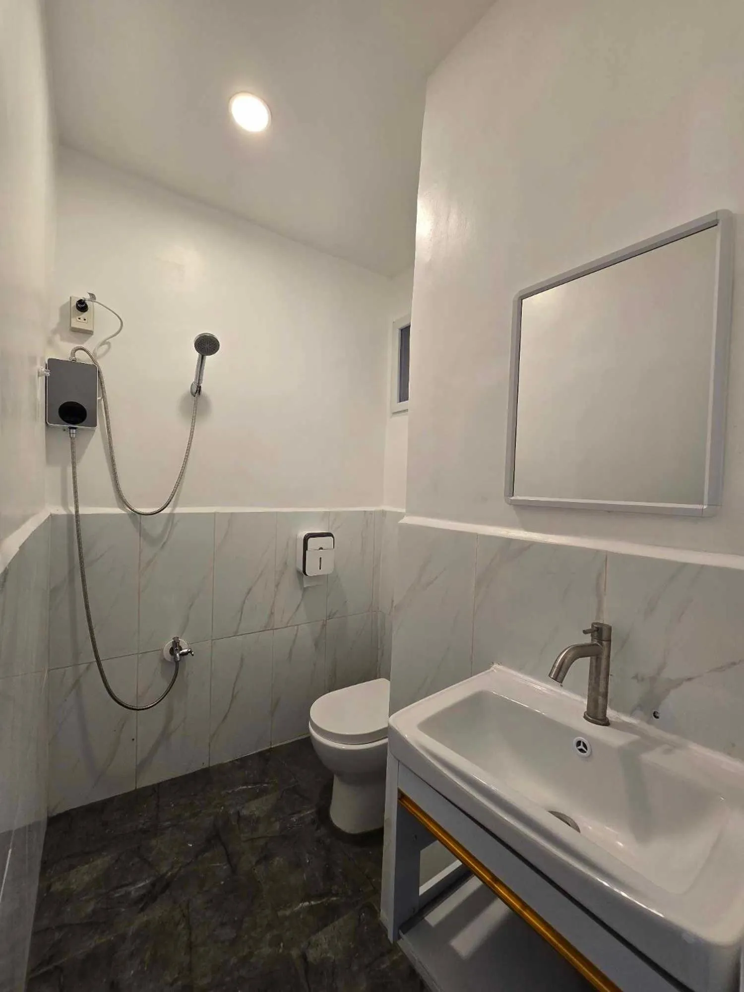 Toilet in Gaja Go Dive & Inn