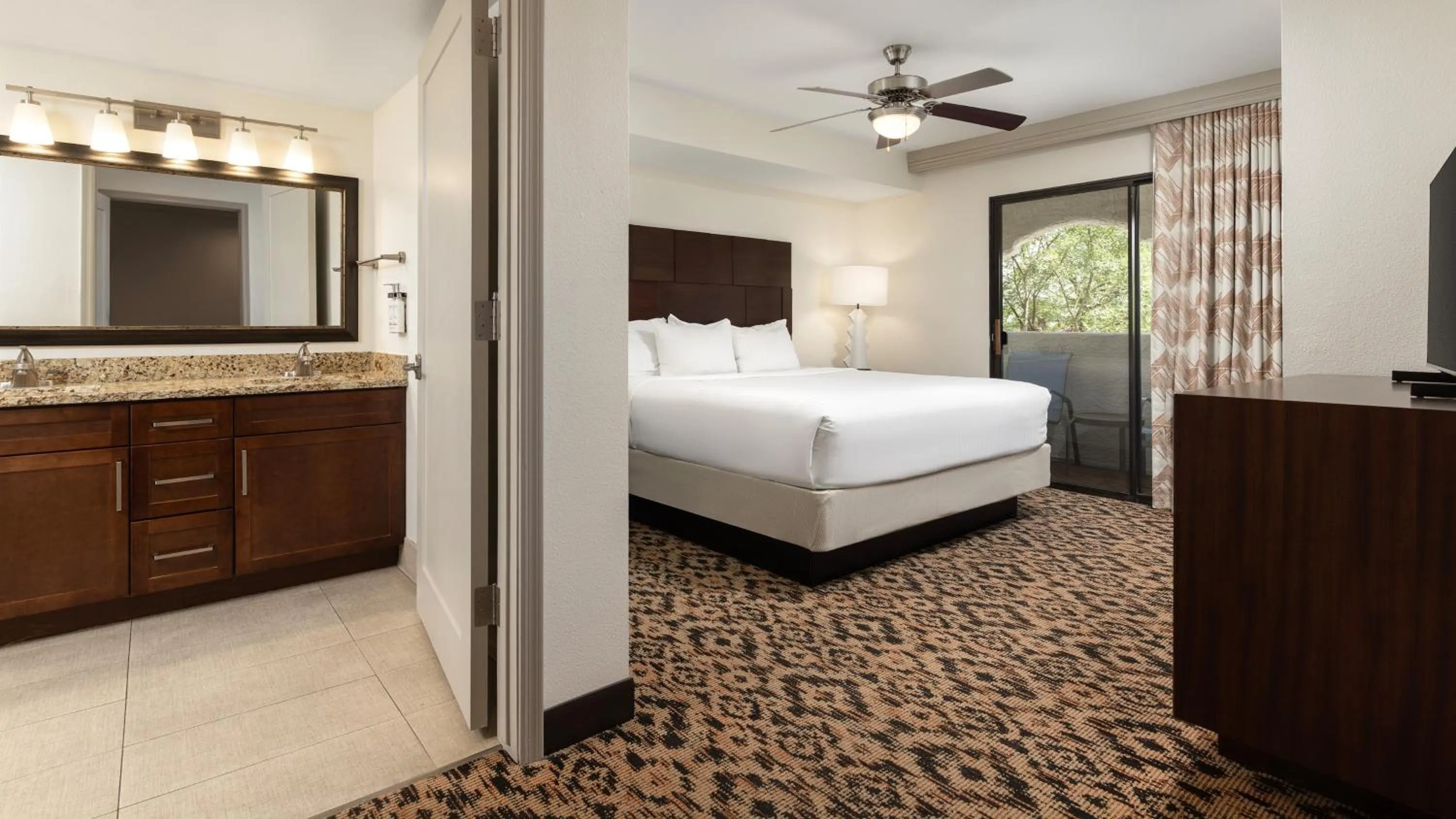 Two-Bedroom Villa With 1 Double in Holiday Inn Club Vacations Scottsdale Resort