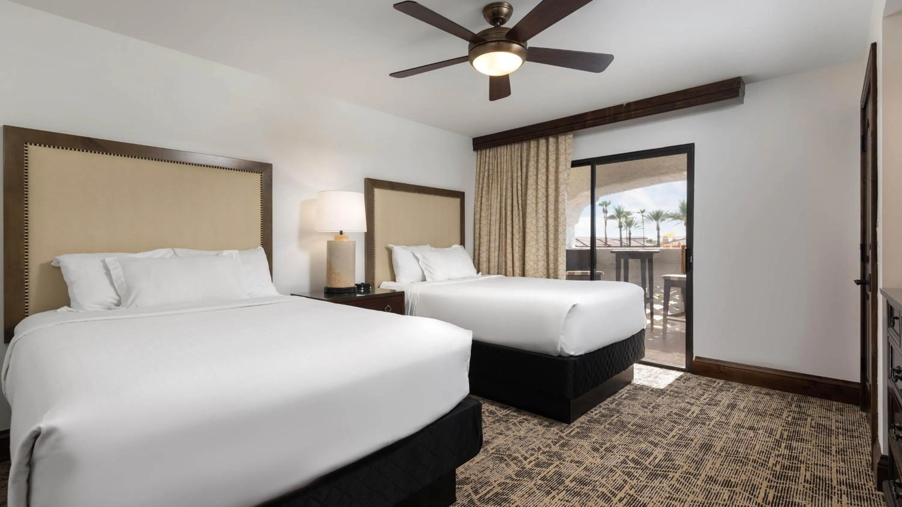 Photo of the whole room, Bed in Holiday Inn Club Vacations Scottsdale Resort