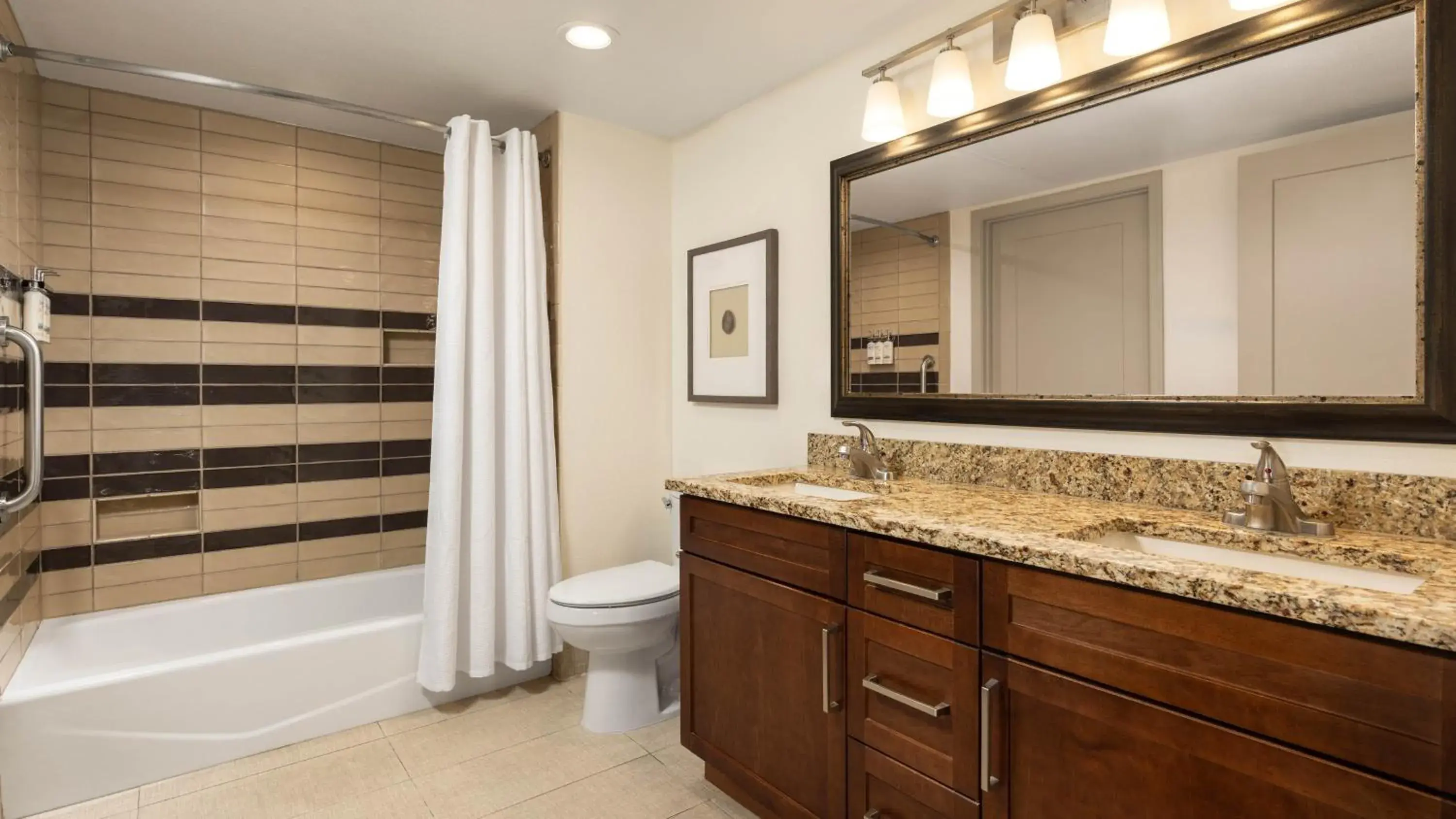 One-Bedroom Villa Lodge with Queen Bed in Holiday Inn Club Vacations Scottsdale Resort One-Bedroom Villa Lodge with Queen Bed in Holiday Inn Club Vacations Scottsdale Resort