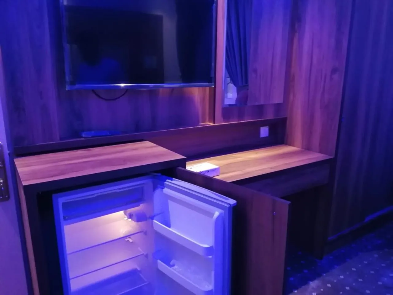 Kitchen or kitchenette in Hayat Al Rose Hotel Appartment