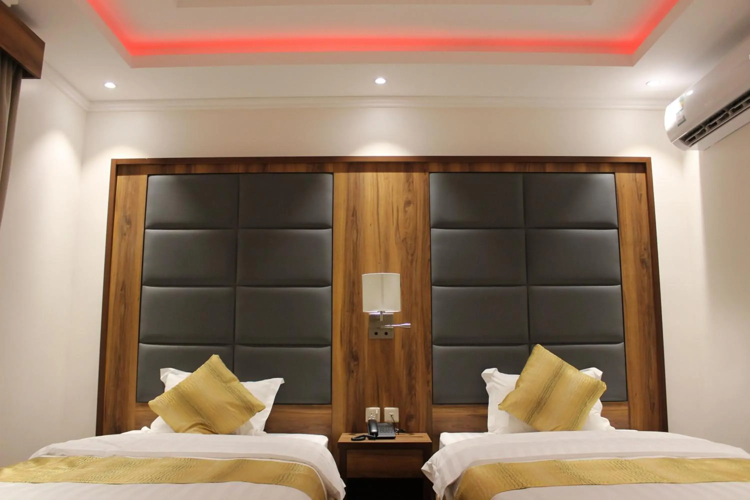 Standard Twin Room in Hayat Al Rose Hotel Appartment Standard Twin Room in Hayat Al Rose Hotel Appartment