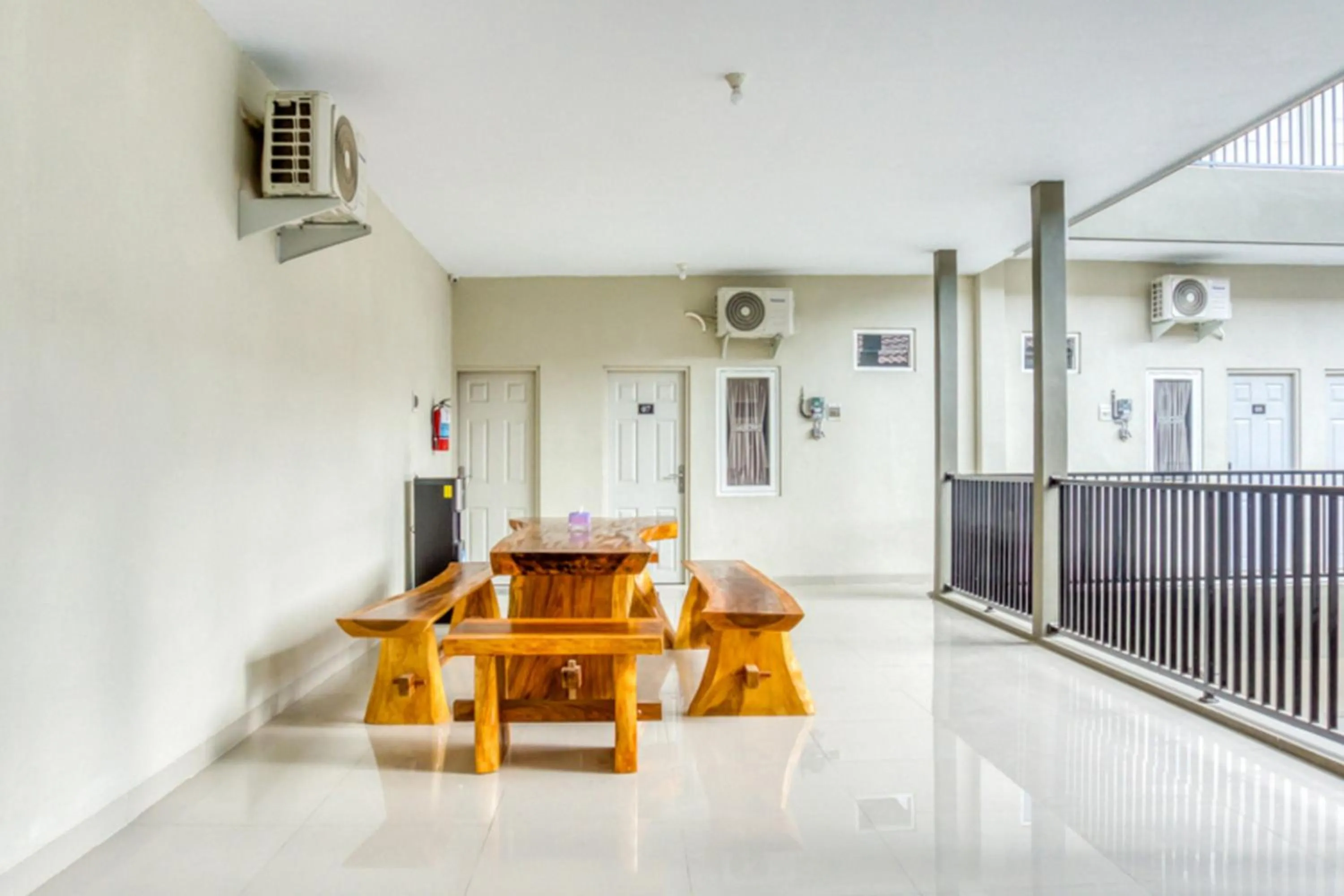 Seating area in RedDoorz @ Plemburan Jakal 2