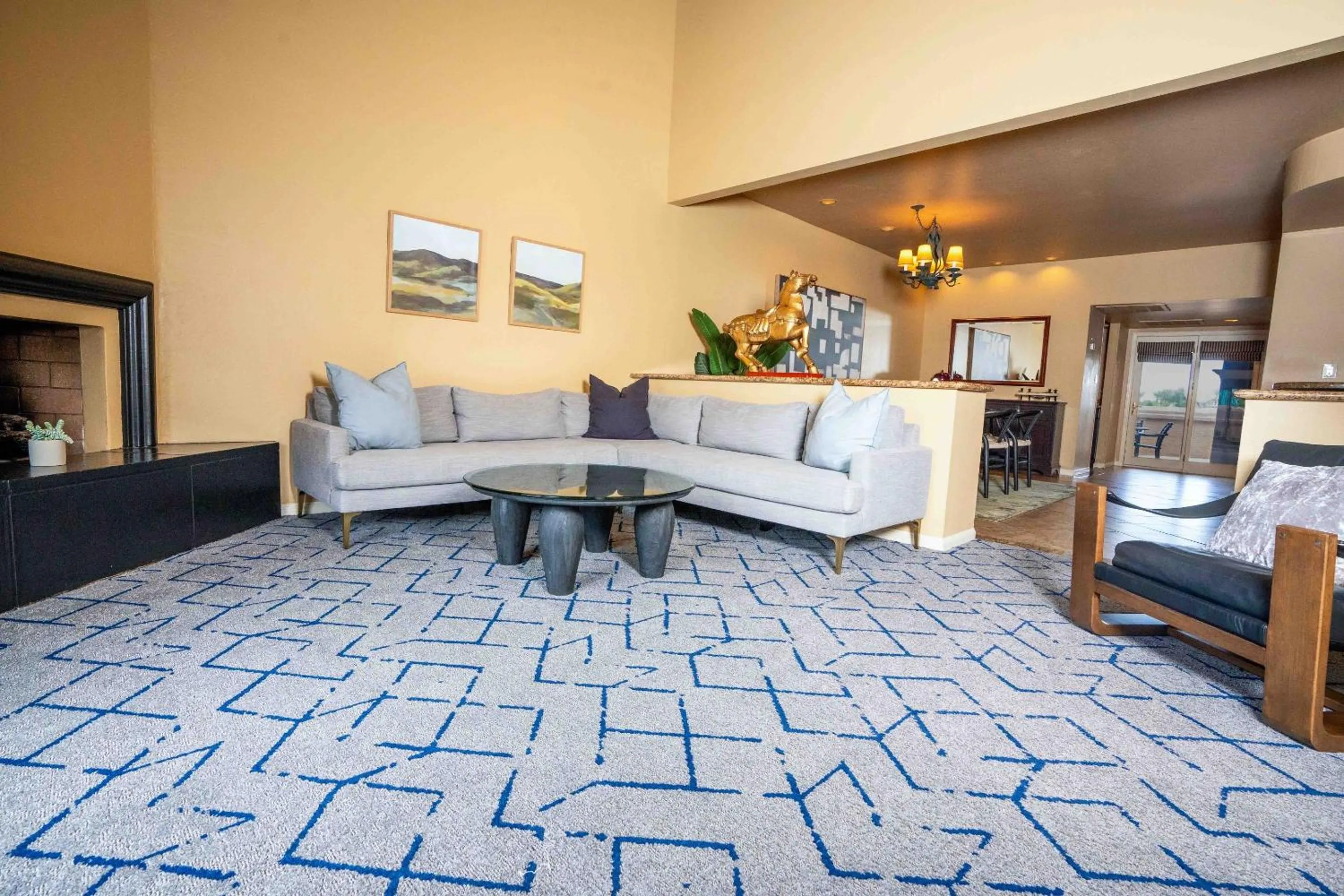 Photo of the whole room in Kimpton Miralina coming soon - Scottsdale Plaza Resort