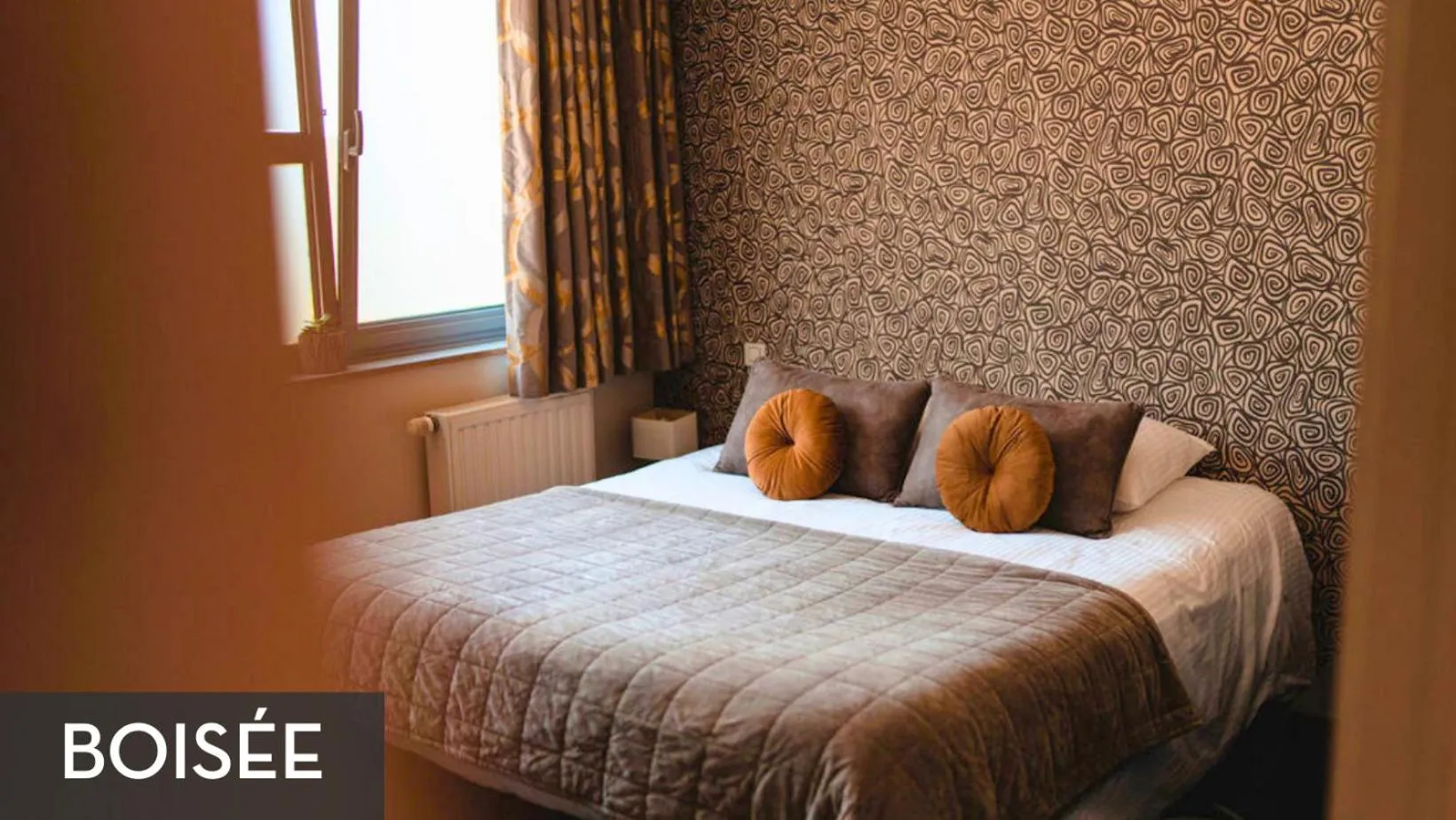 Bed in LES 7 MEUSES - Restaurant & Hébergements HÔTELIERS - INSOLITES - WELLNESS - GÎTES