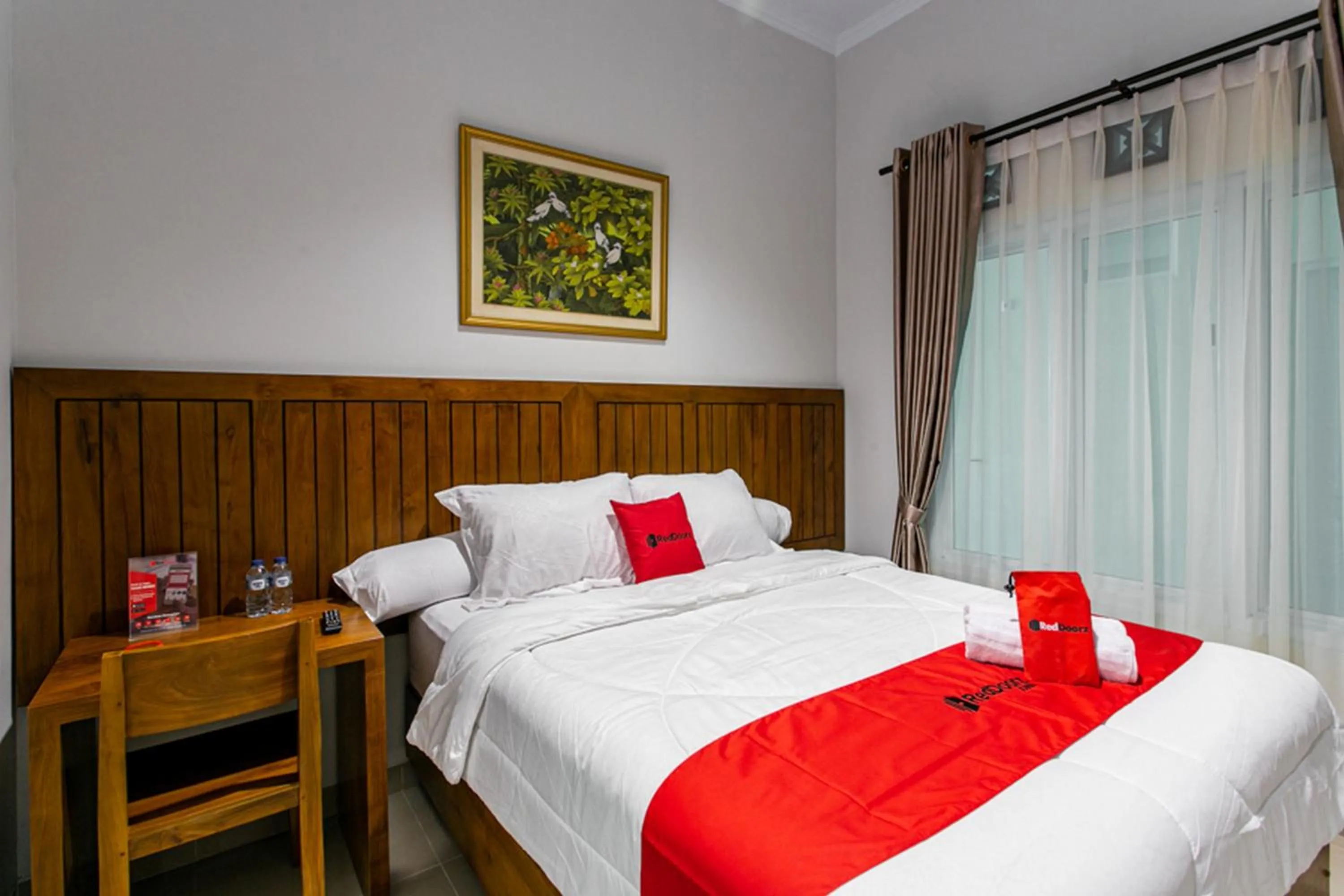 Bedroom, Bed in RedDoorz near Universitas Muhammadiyah Yogyakarta