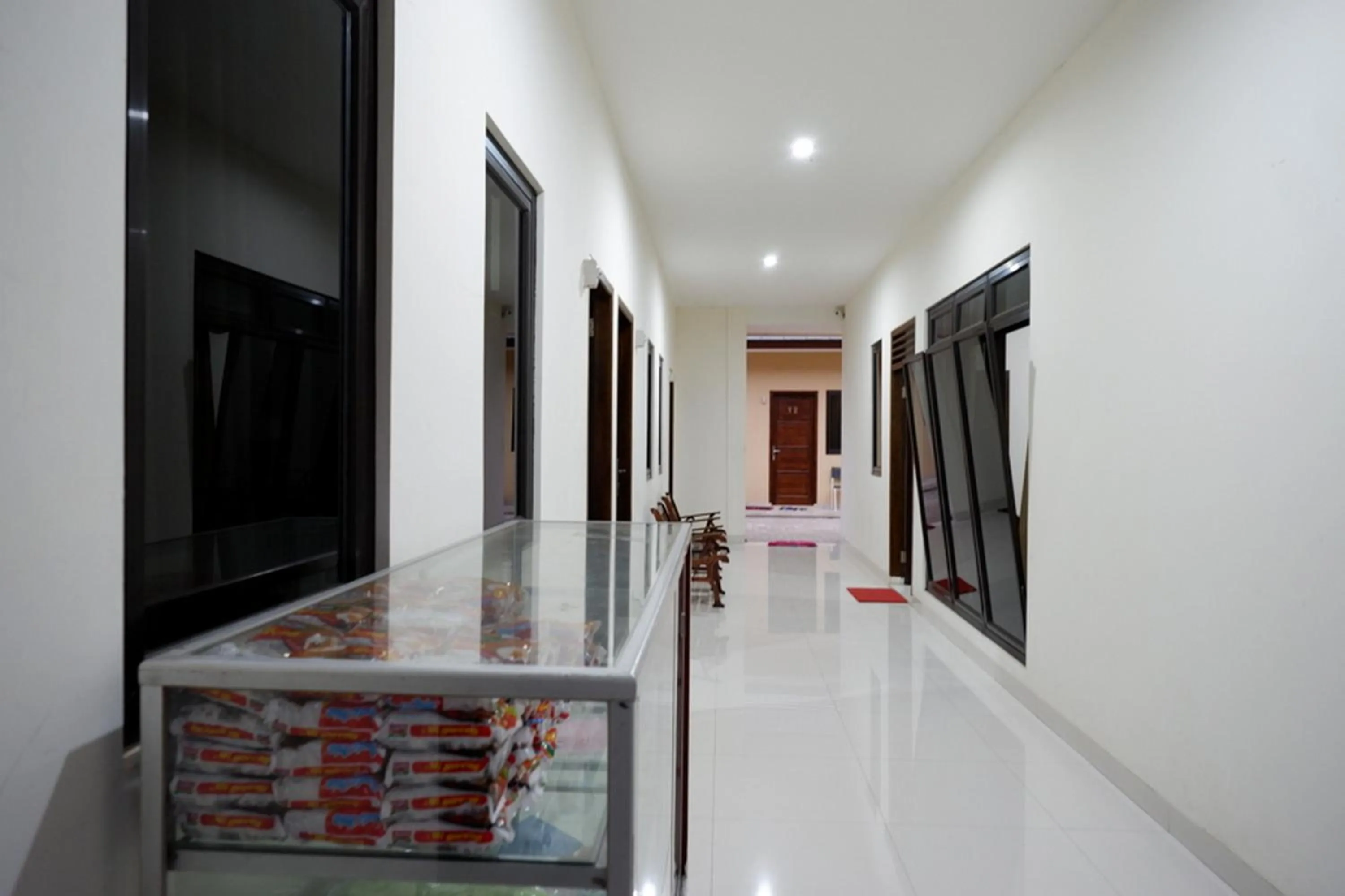 Property building in RedDoorz near Living Plaza Purwokerto