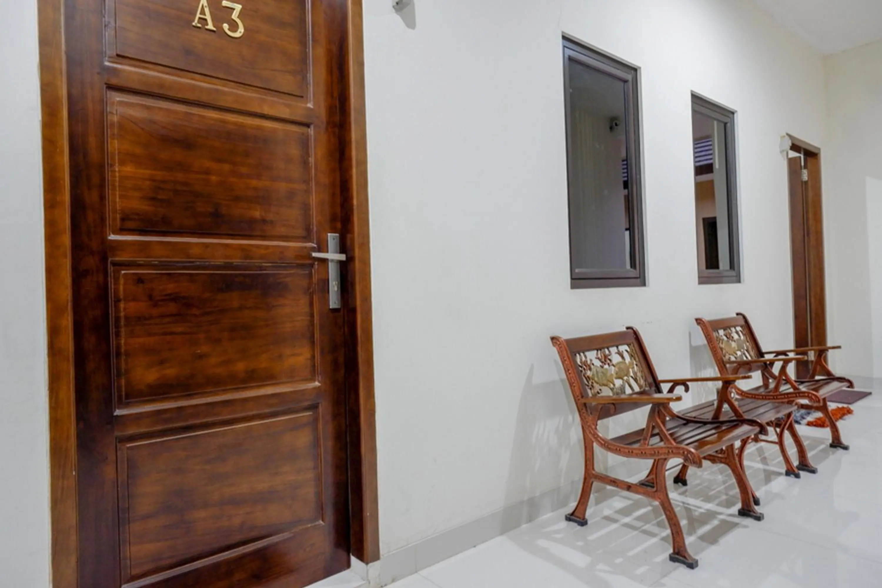 Property building in RedDoorz near Living Plaza Purwokerto