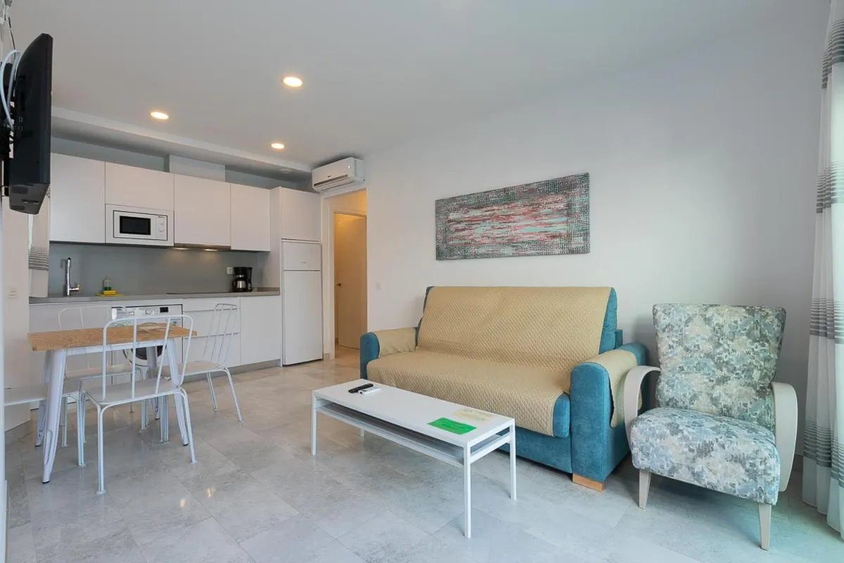 Kitchen or kitchenette in Apartamentos Guerrero 3