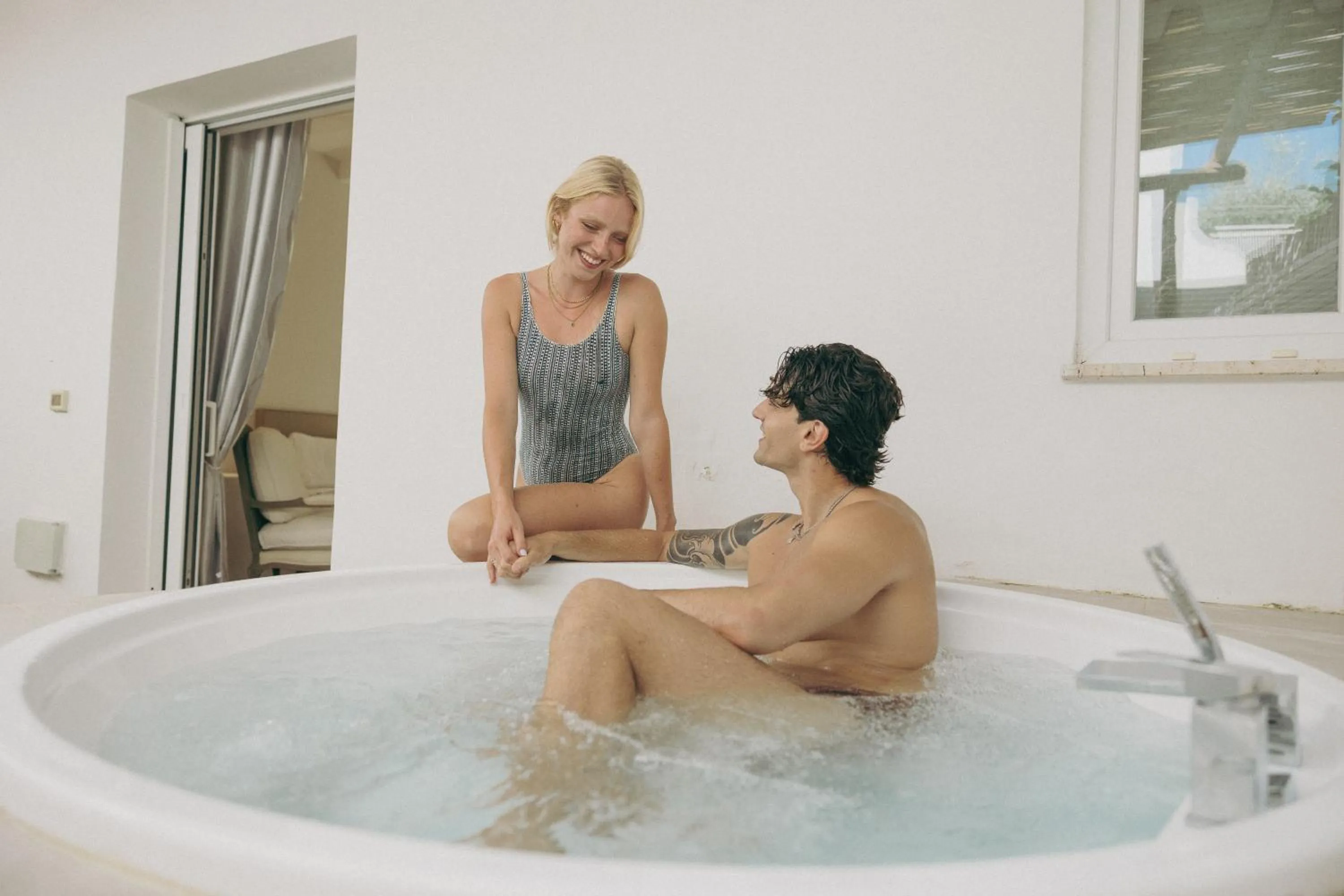 Swimming pool in Relais Corte Degli Aragonesi