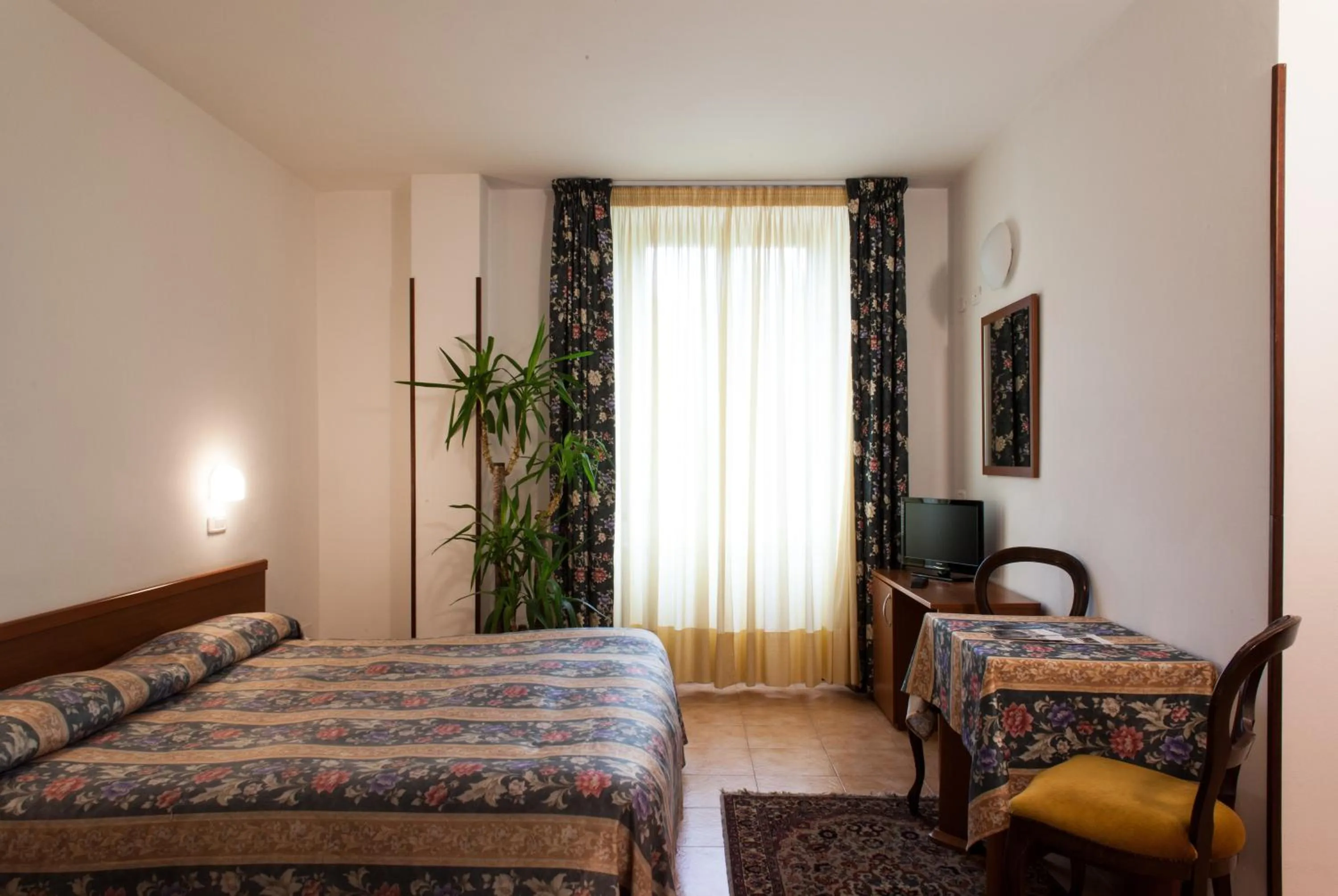 Bedroom, Bed in Hotel Fabbrini