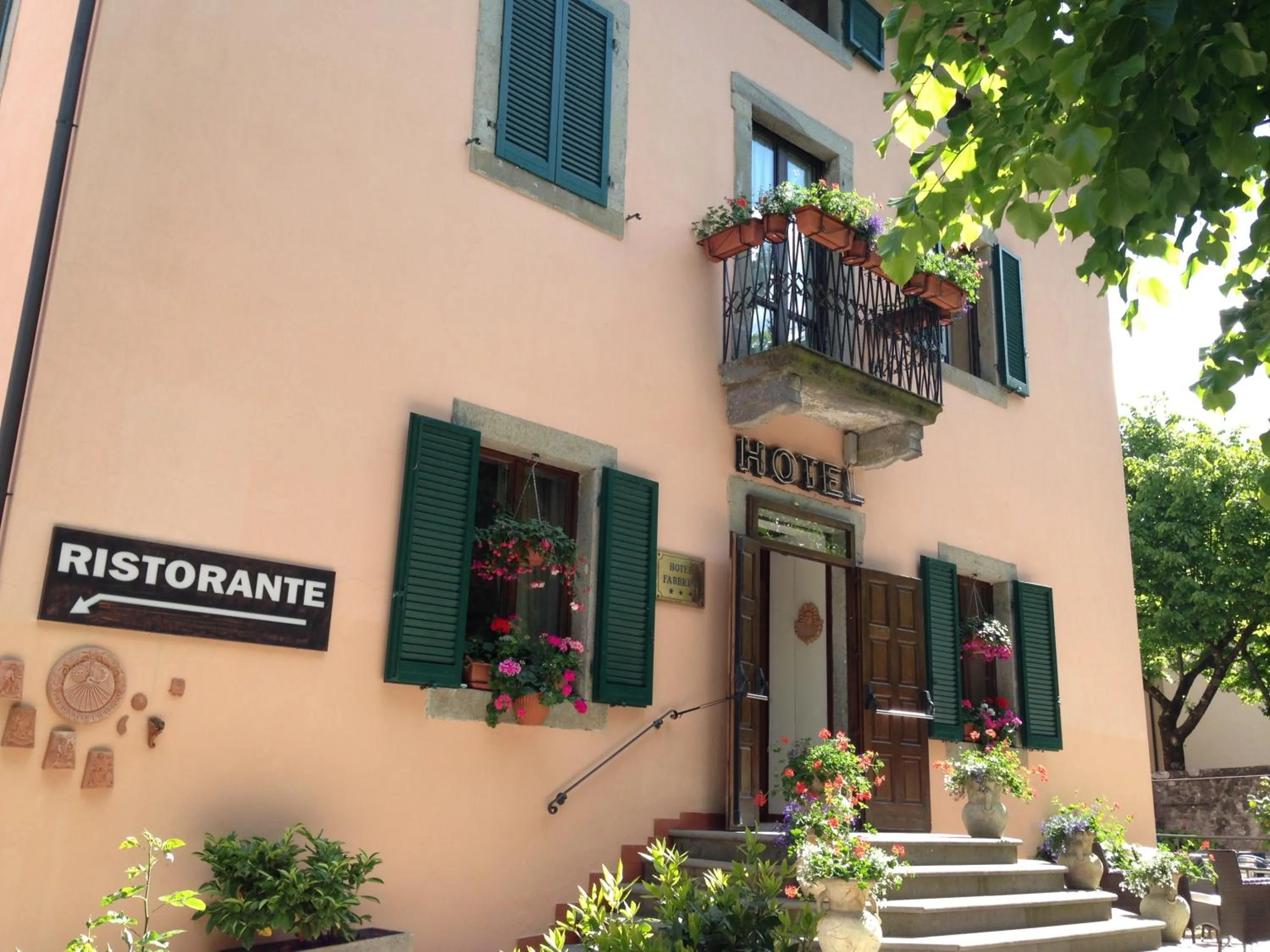 Facade/entrance in Hotel Fabbrini