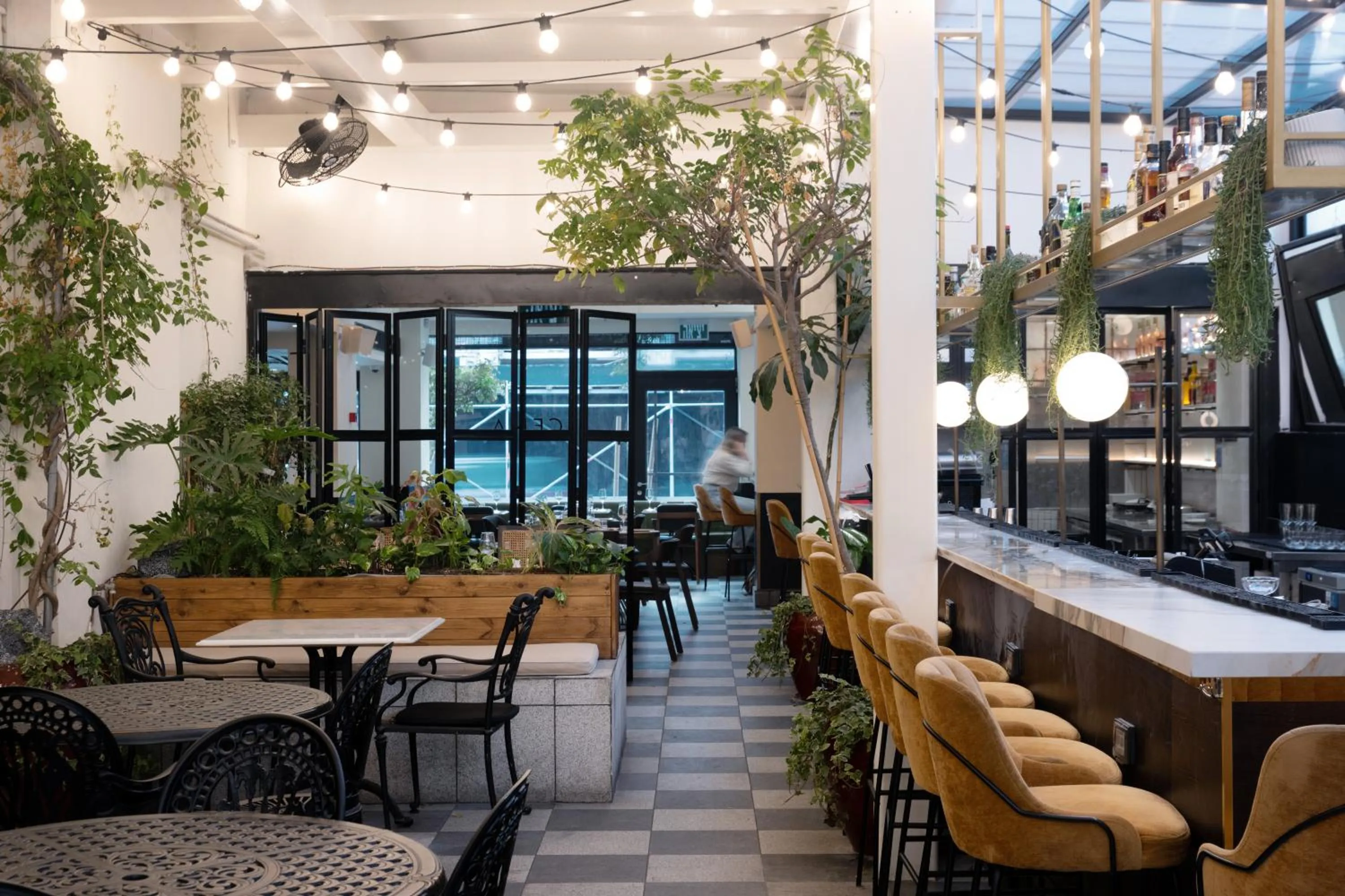 Restaurant/places to eat in Theodor Brown Rothschild Tel-Aviv, a member of Brown Hotels